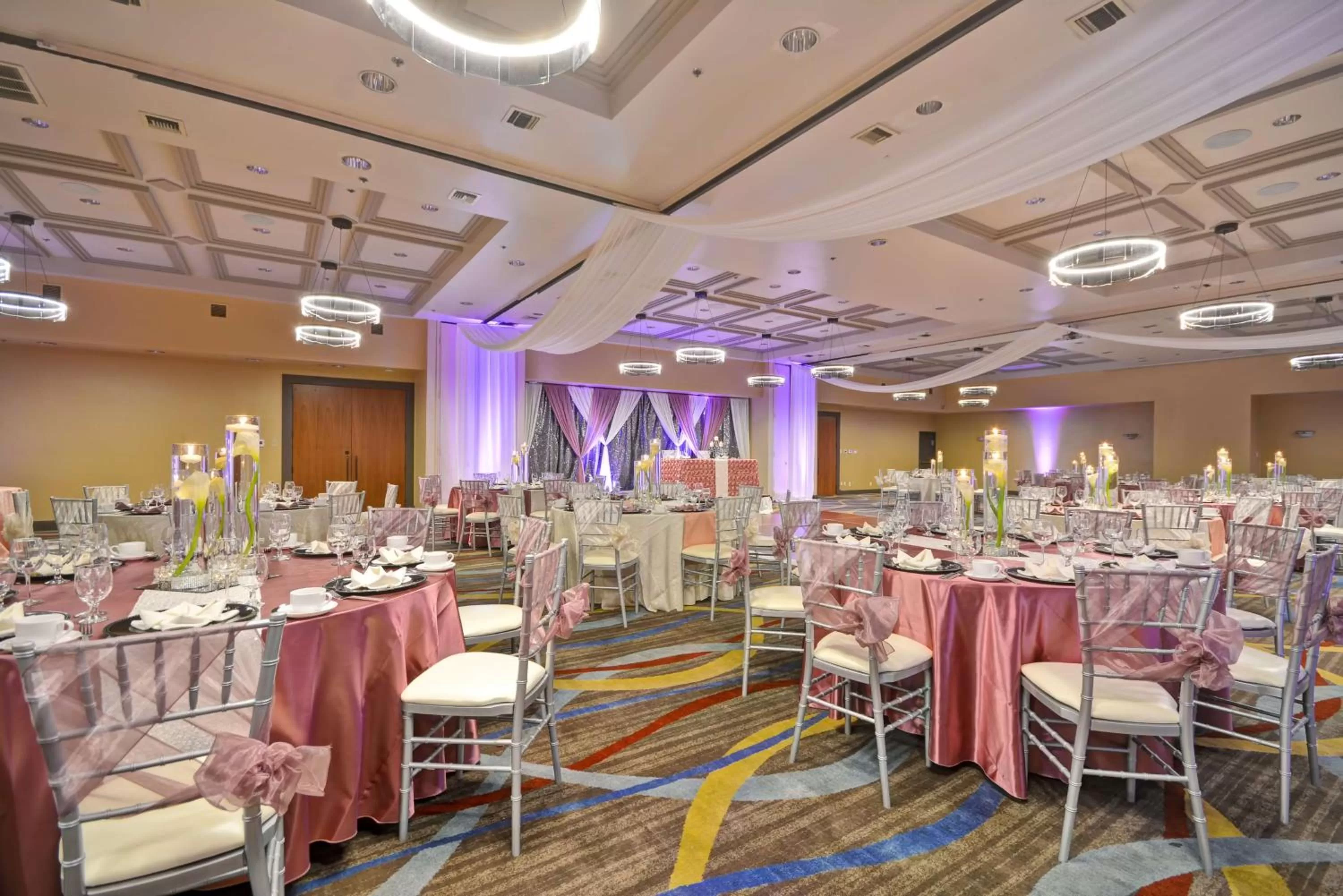 Meeting/conference room in DoubleTree by Hilton Phoenix North