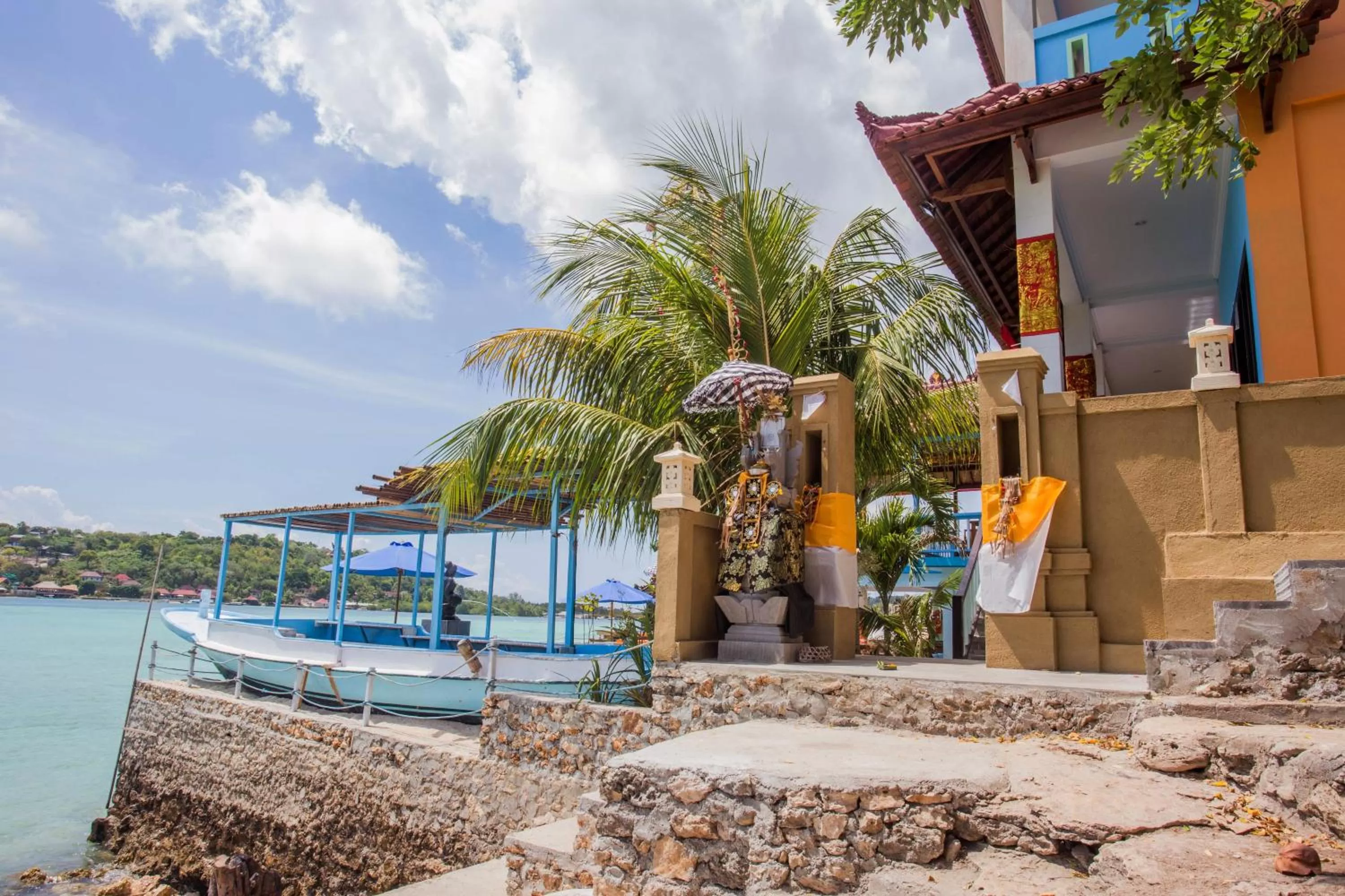 Property building in Aurora Beach View