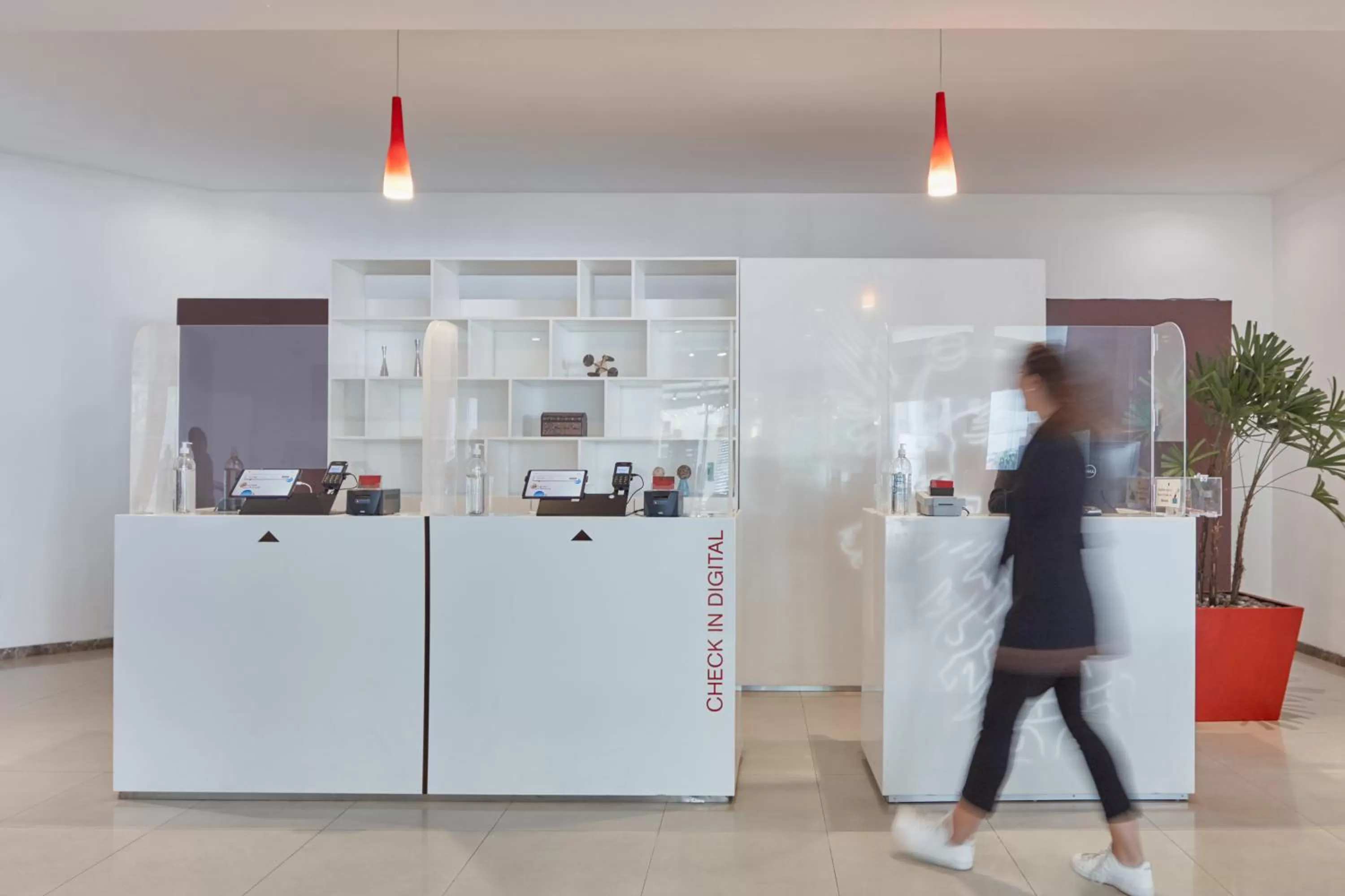 Lobby or reception in Fiesta Inn Express Perinorte