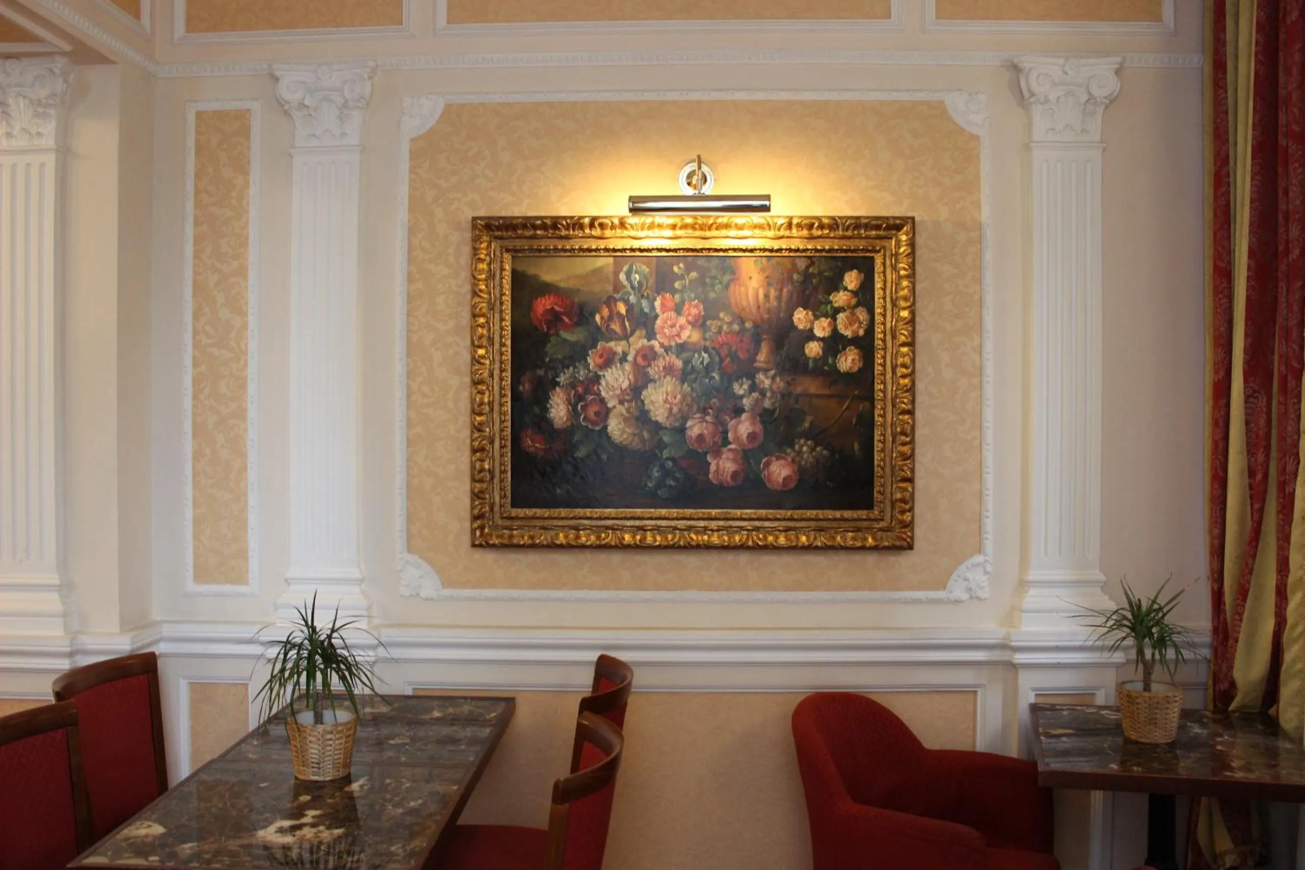Lobby or reception in Hotel dei Consoli Vaticano
