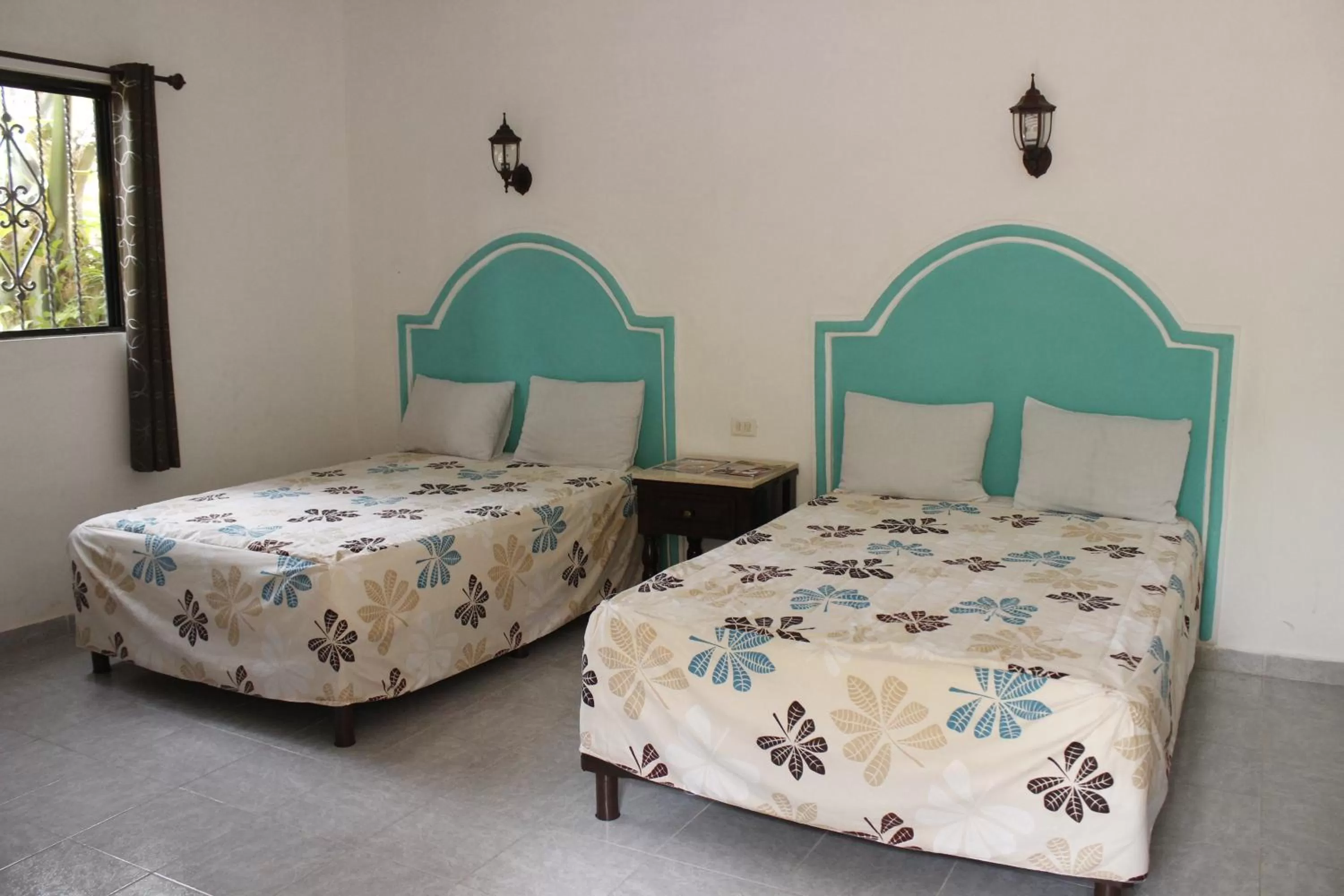 Pool view, Bed in Posada Ya´ax Ich