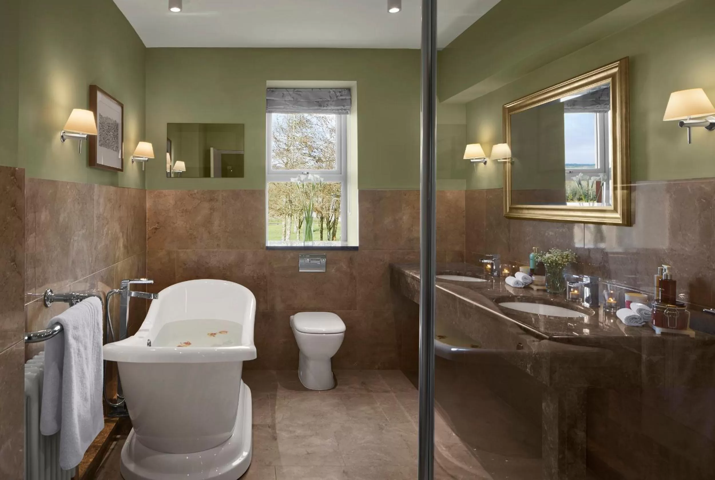 Bedroom in Radisson BLU Hotel and Spa, Limerick