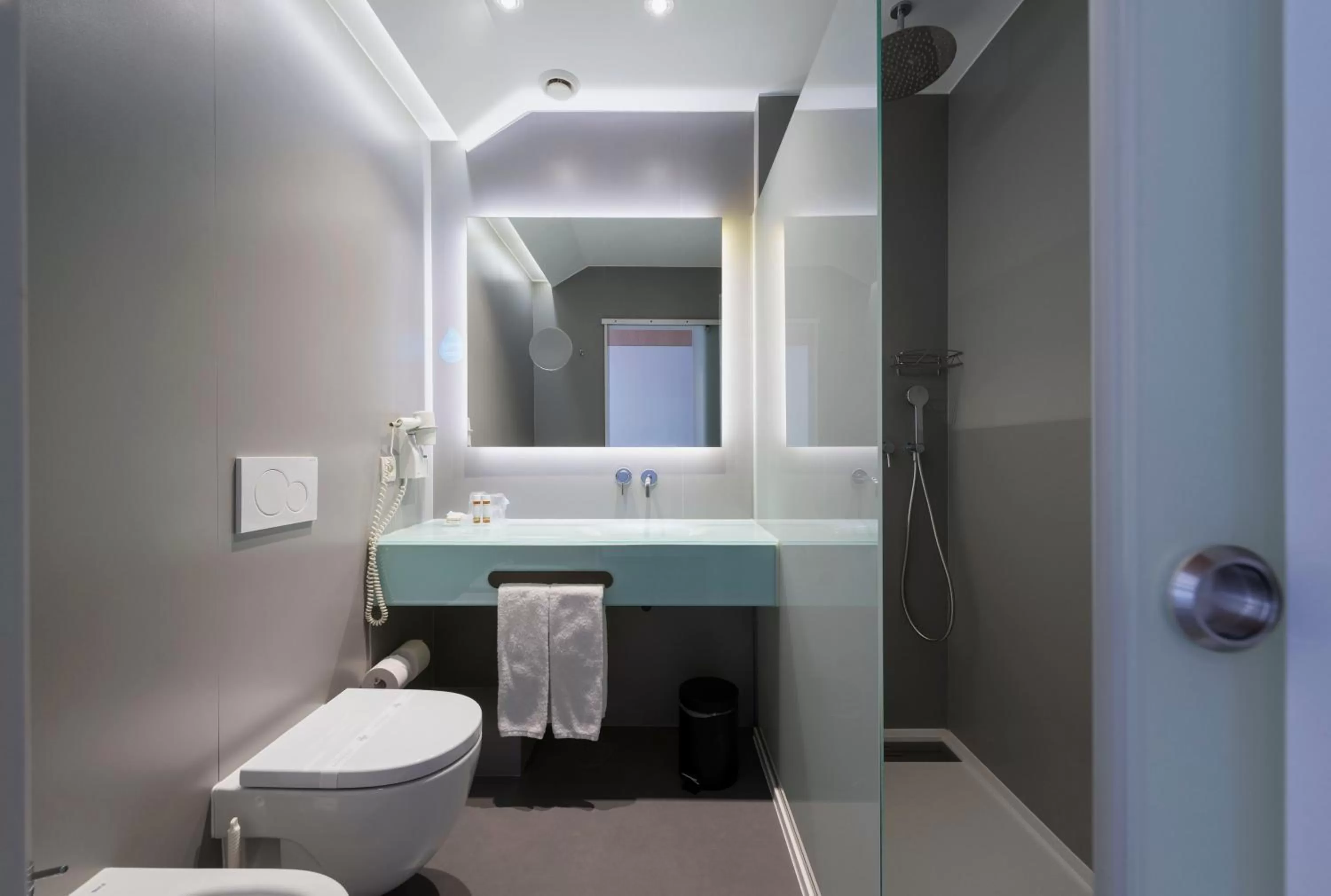 Toilet in Varzinn Hotel