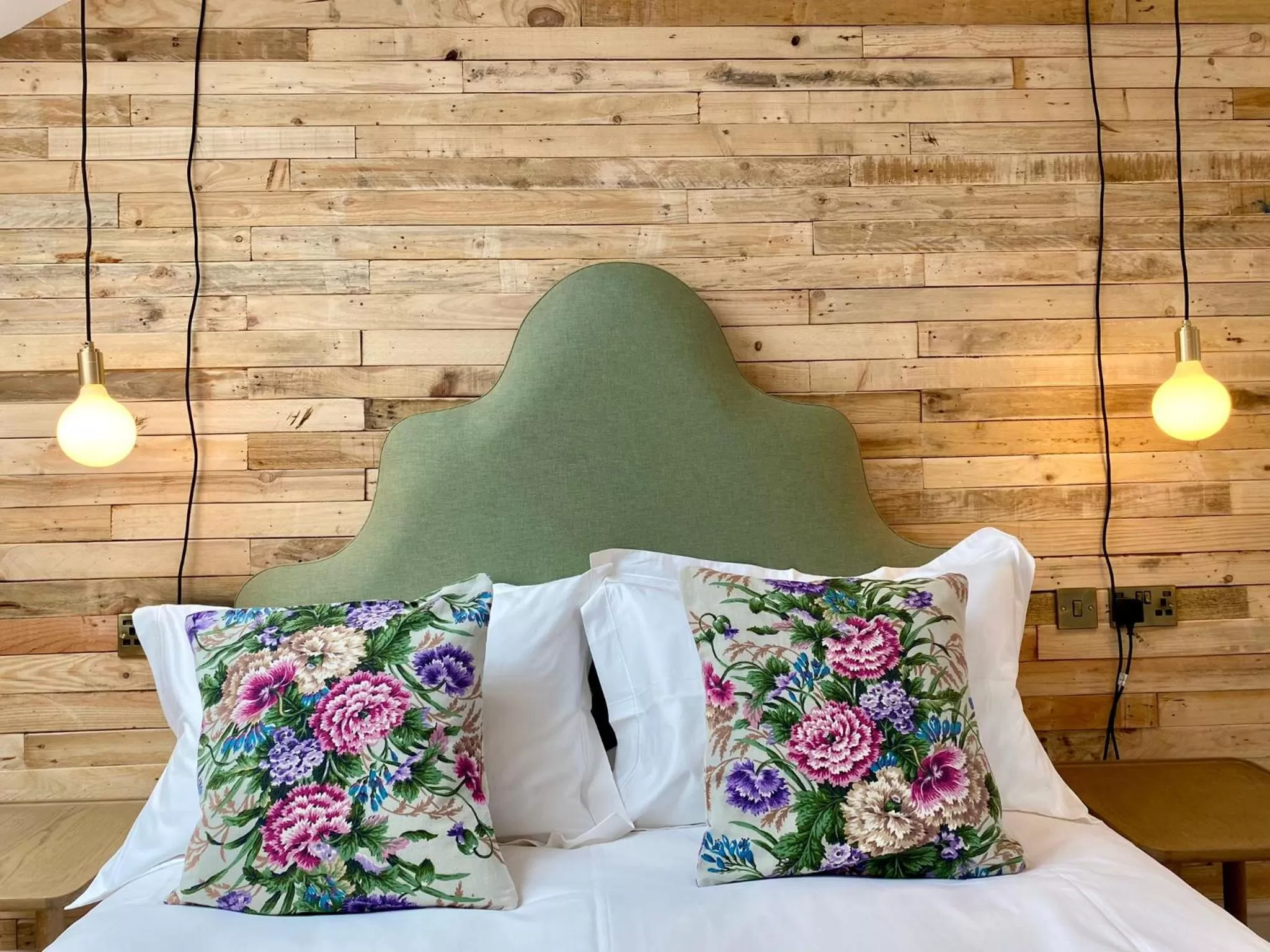 Bed in Railway House York by Chateau Anna