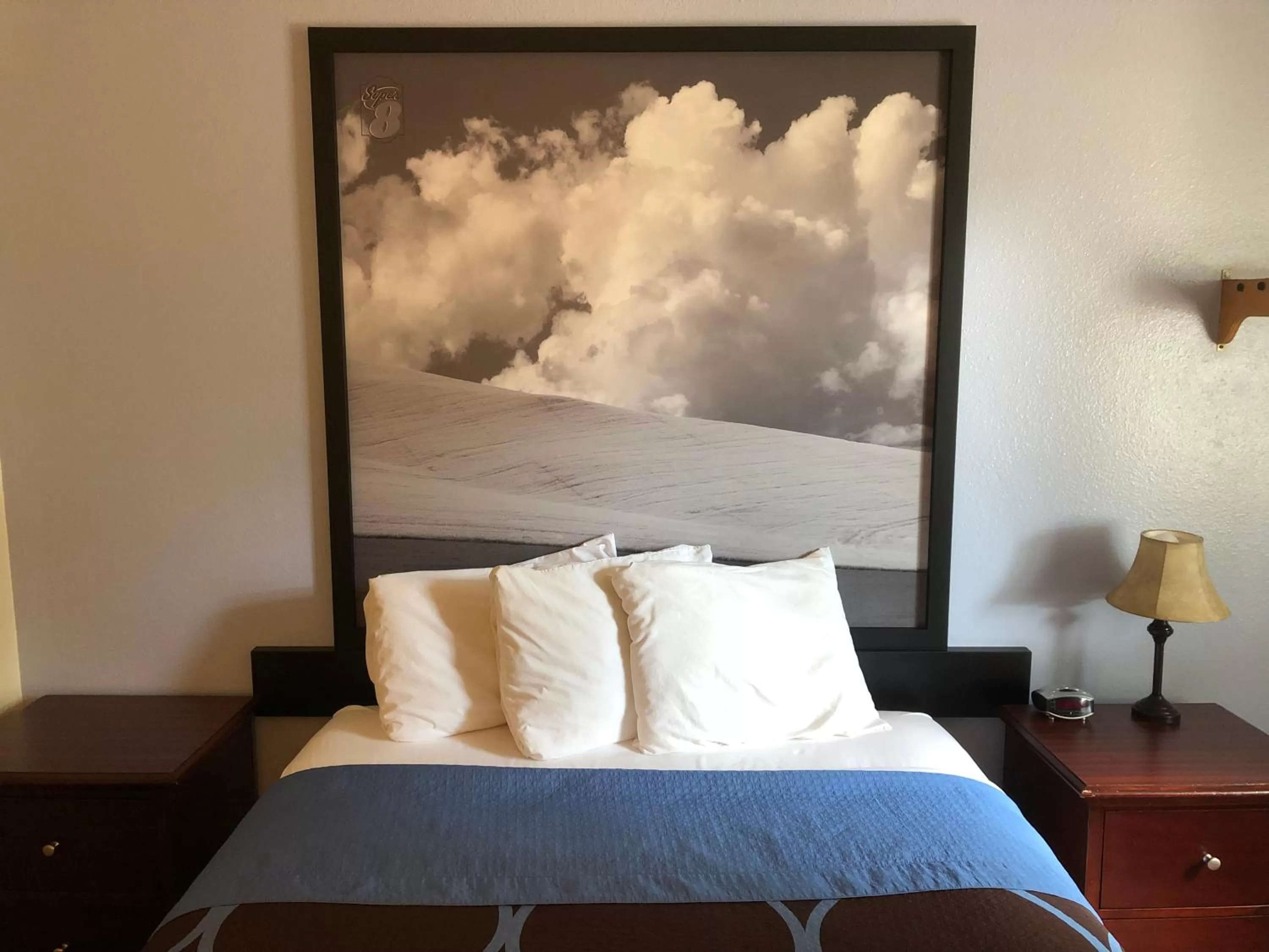 Bedroom, Bed in Super 8 by Wyndham Lewiston