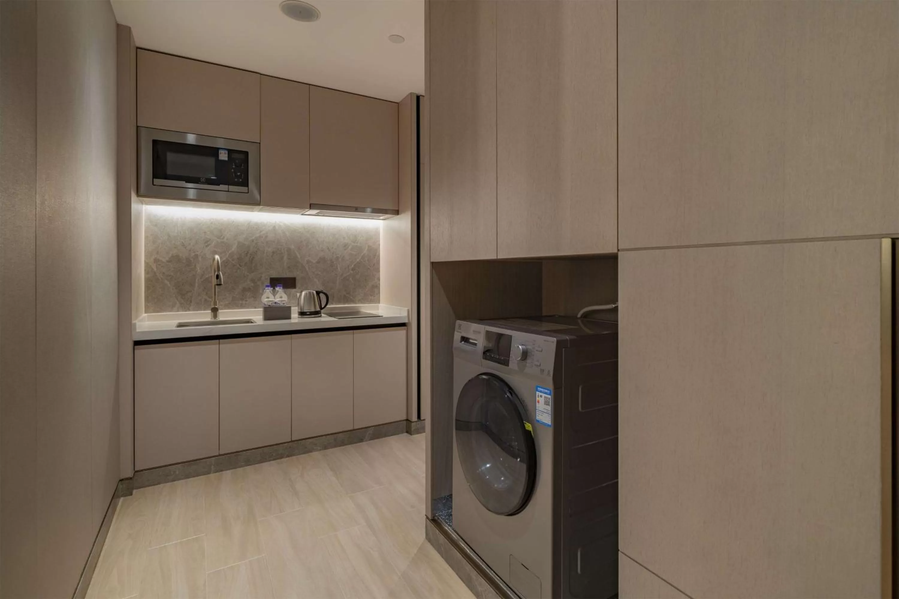 Kitchen or kitchenette in DoubleTree By Hilton Shenzhen Nanshan Hotel & Residences