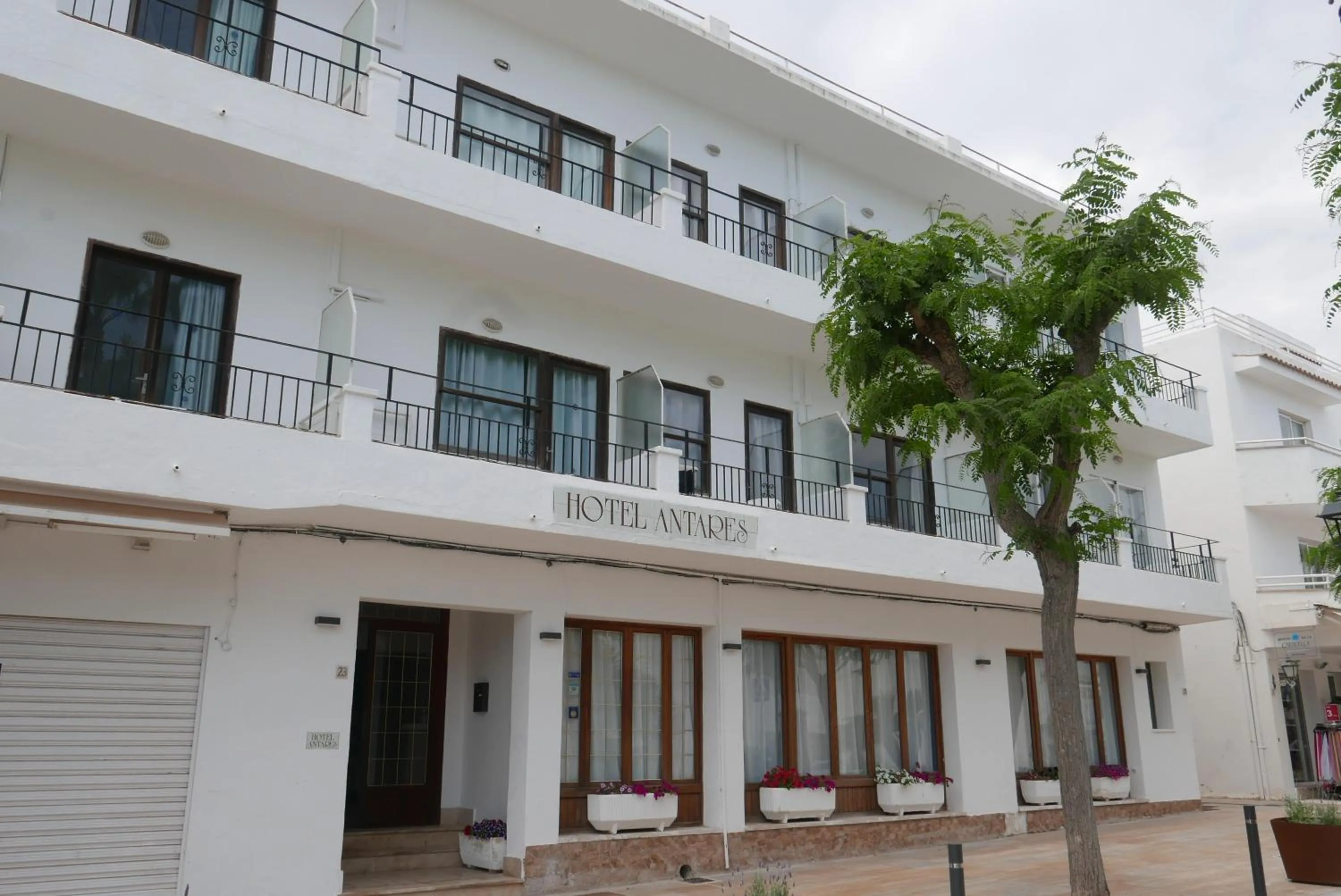 Property building in Hotel Antares