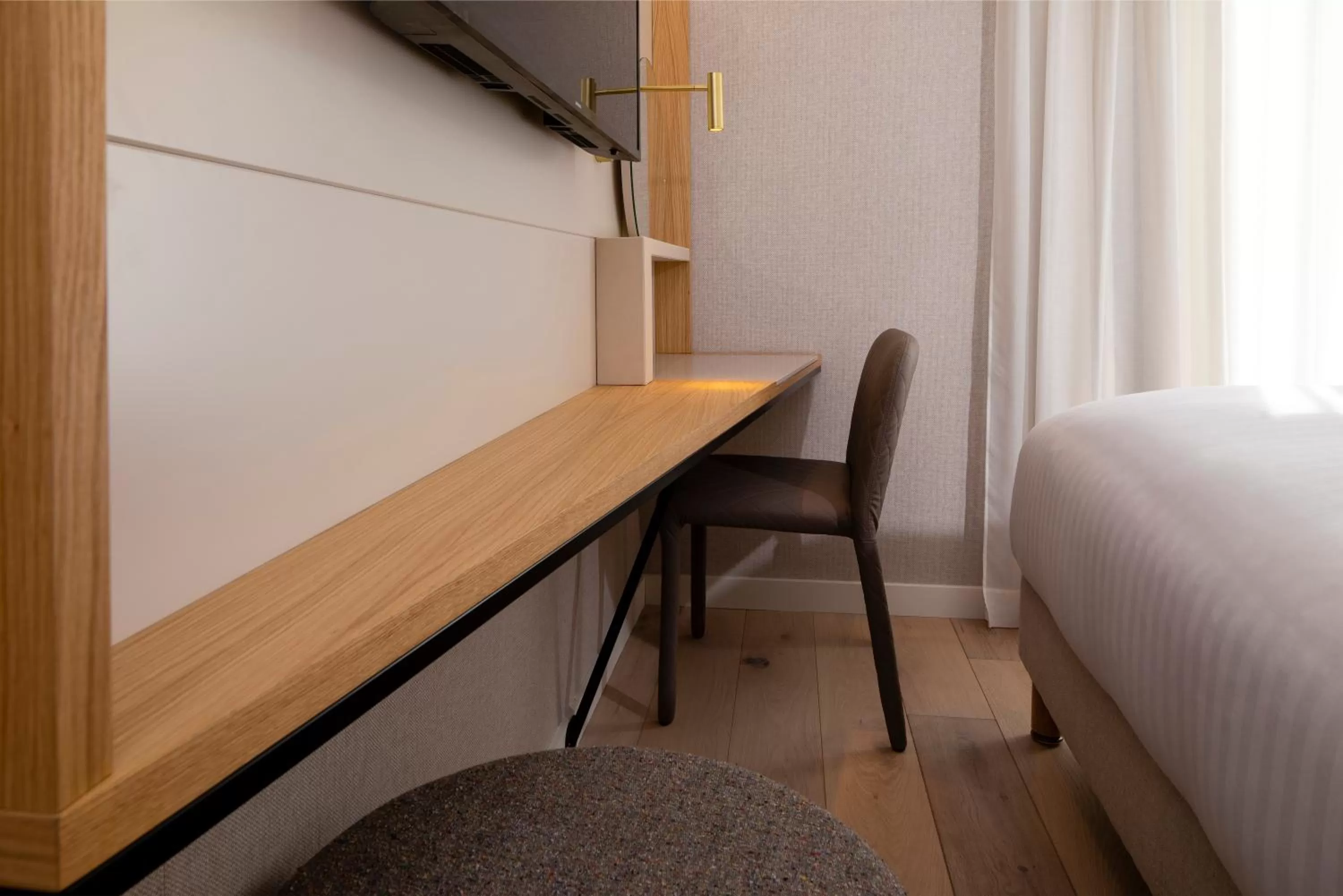 Bedroom, Bed in Hôtel Beige