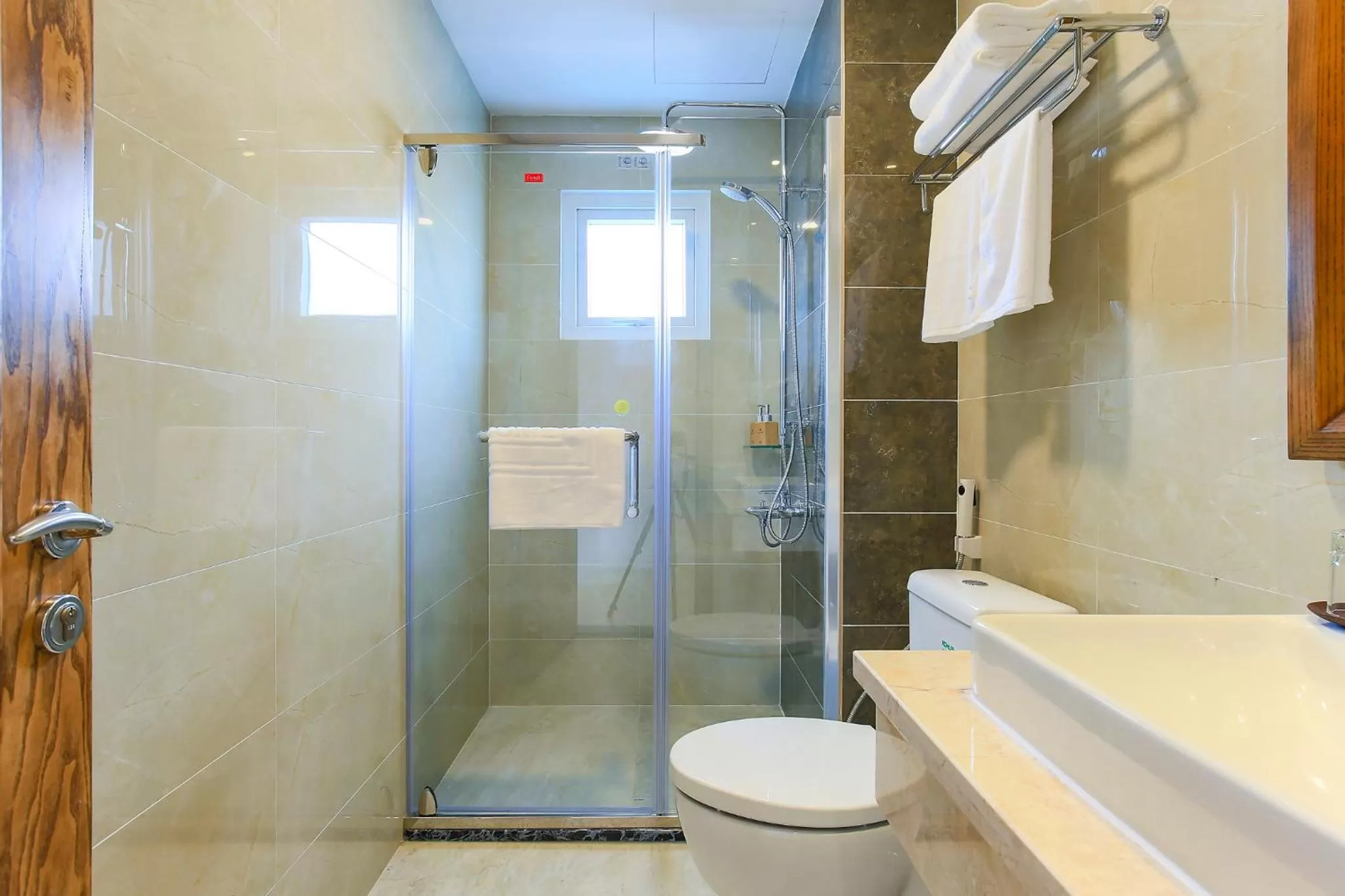 Bathroom in Hoang Lan Hotel