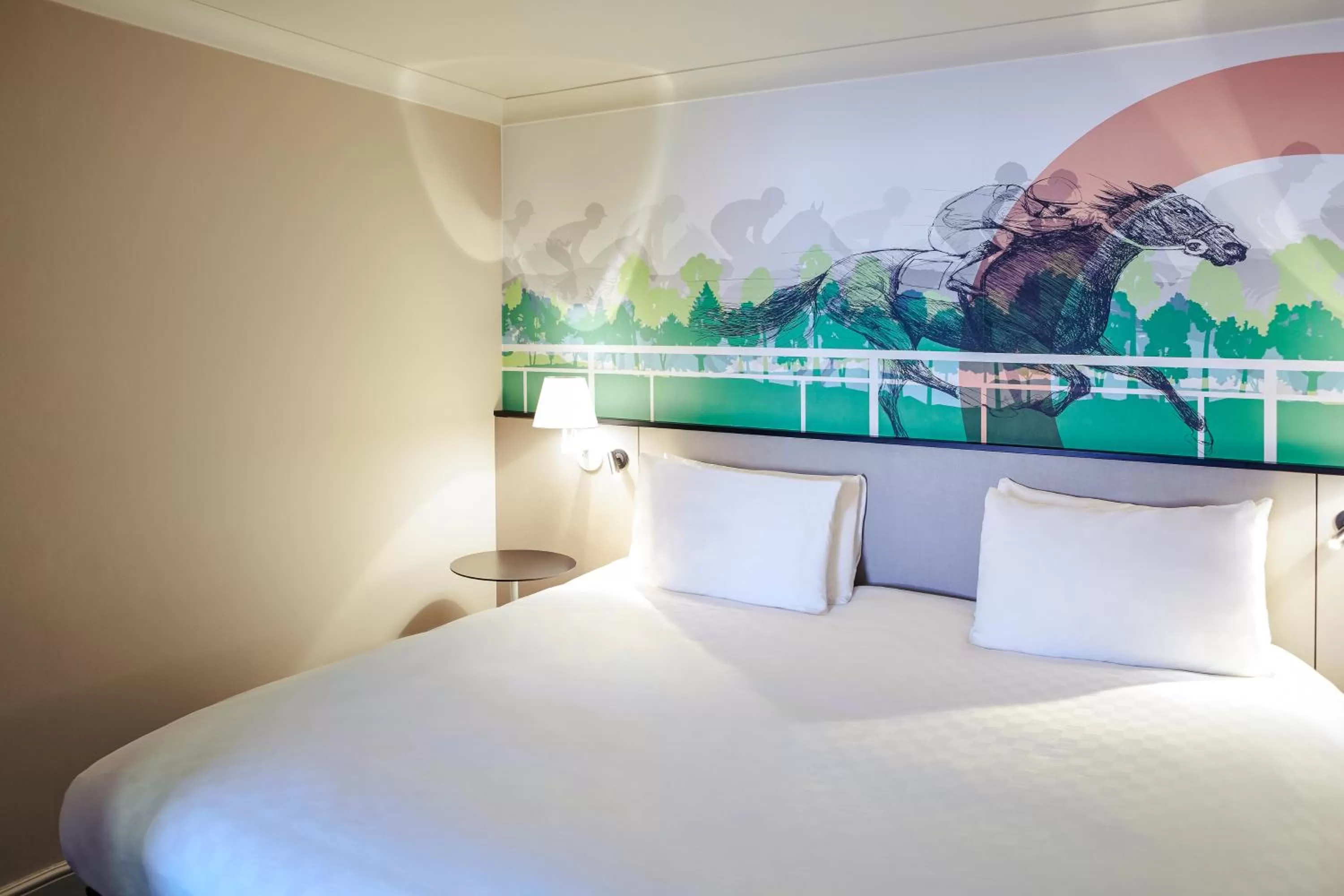 Bedroom, Bed in Mercure Haydock Hotel