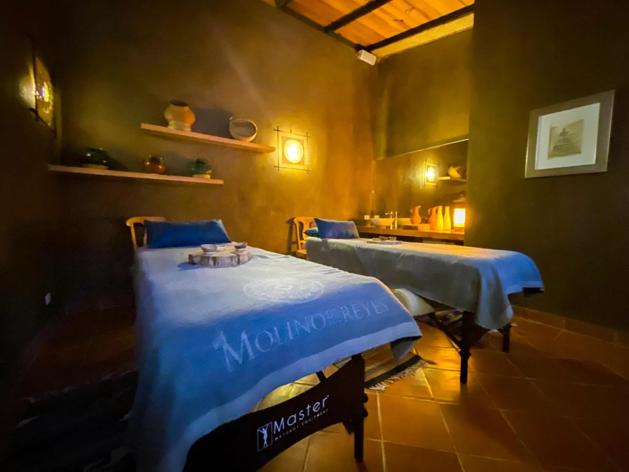 Massage, Bed in Molino de los Reyes
