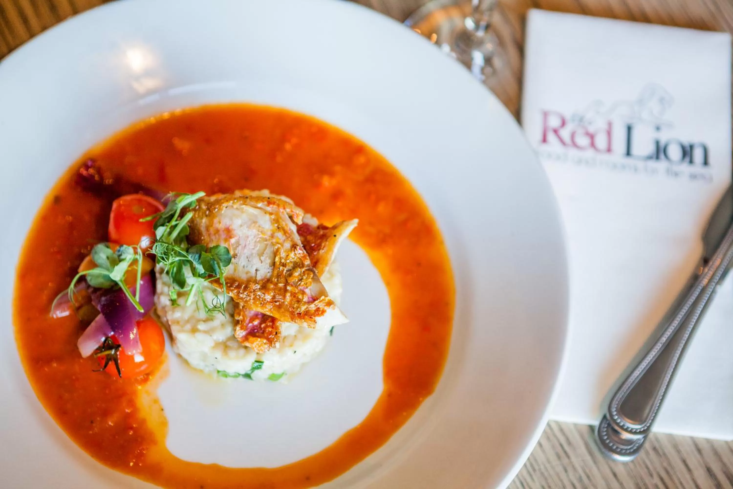 Food and drinks in The Red Lion Hotel