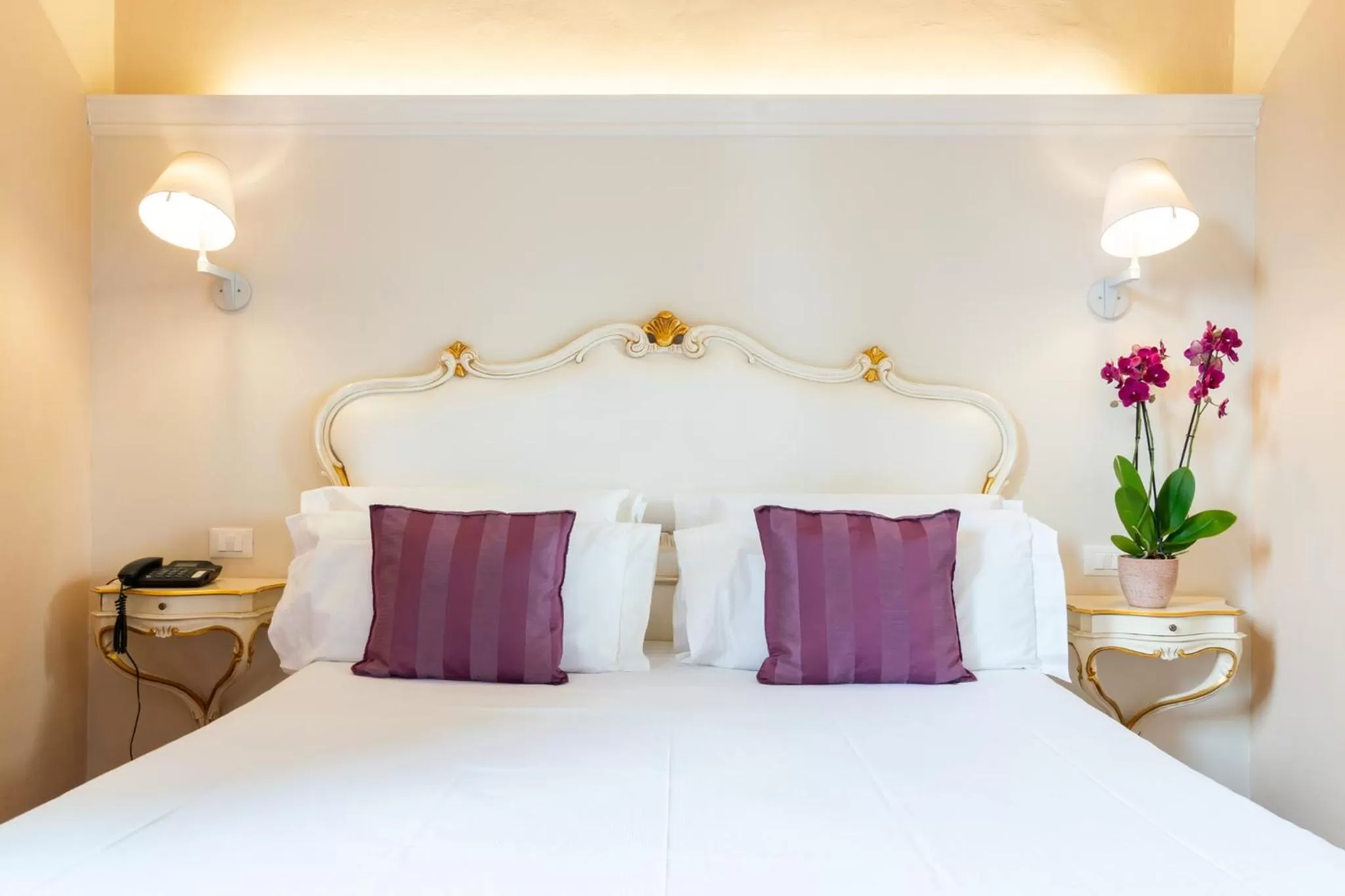 Bed in Art Hotel Villa Agape - Place of Charme