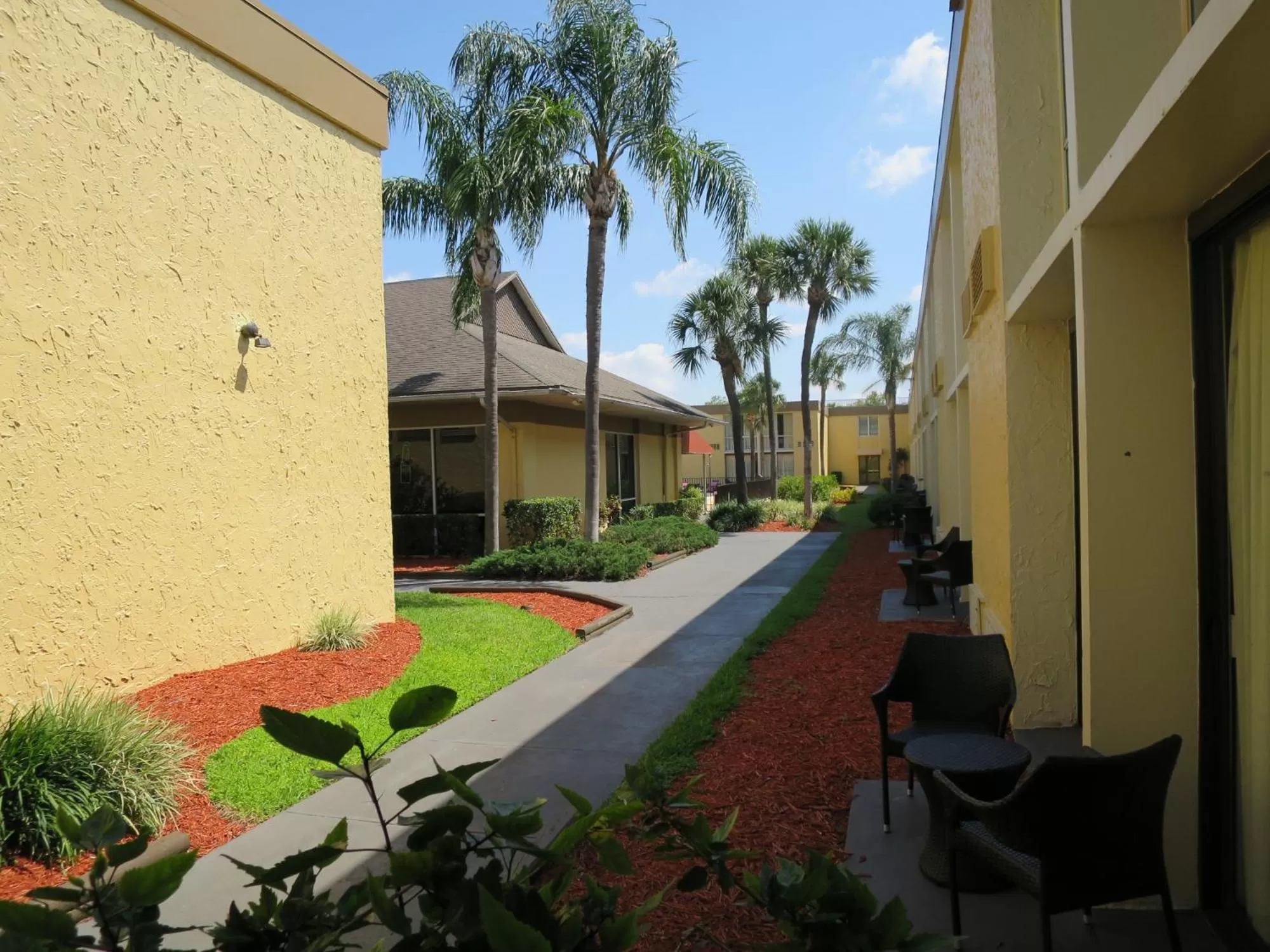 Area and facilities in Floridian Express International Drive