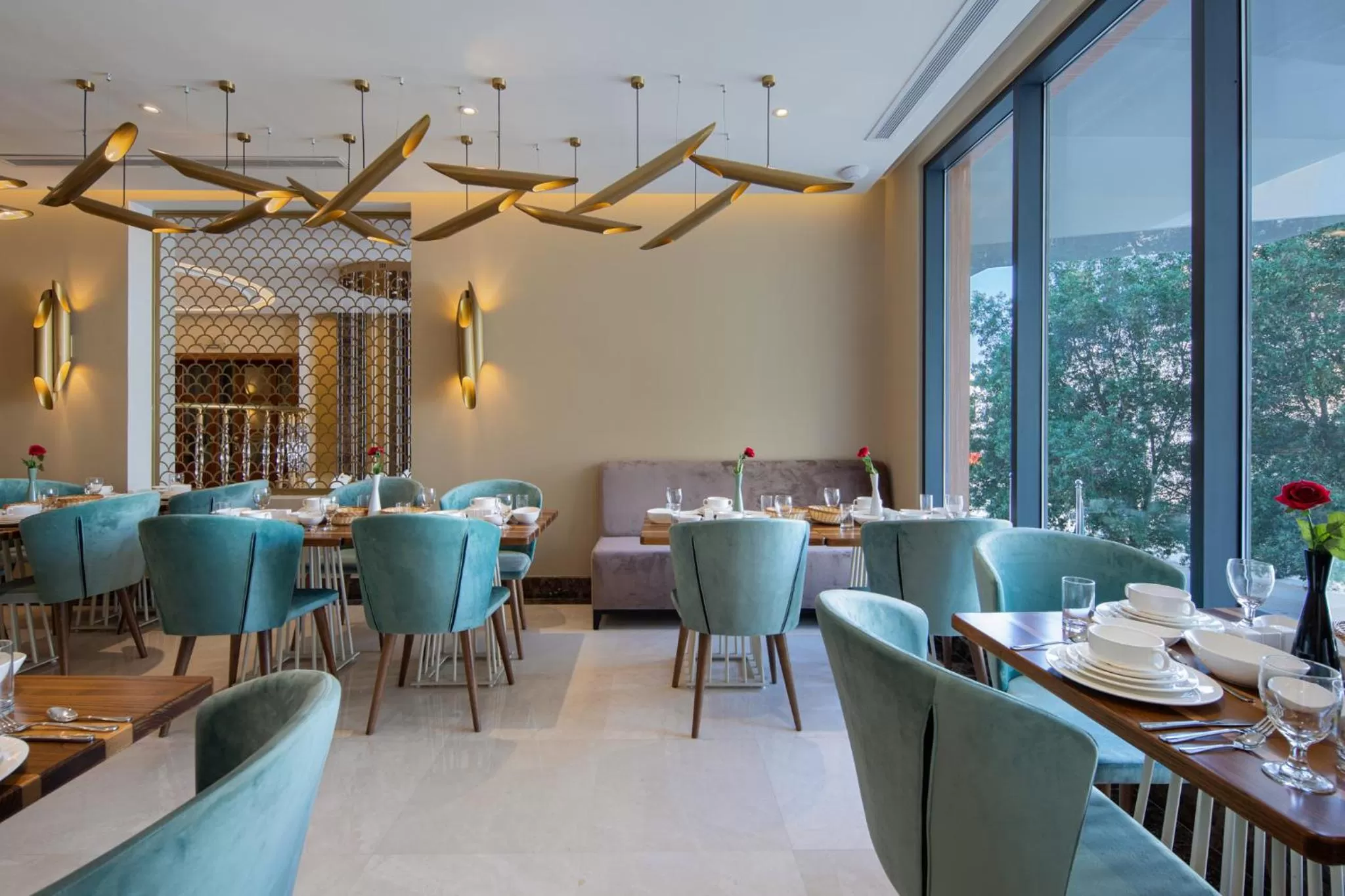 Restaurant/places to eat in Gladiolus Hotel