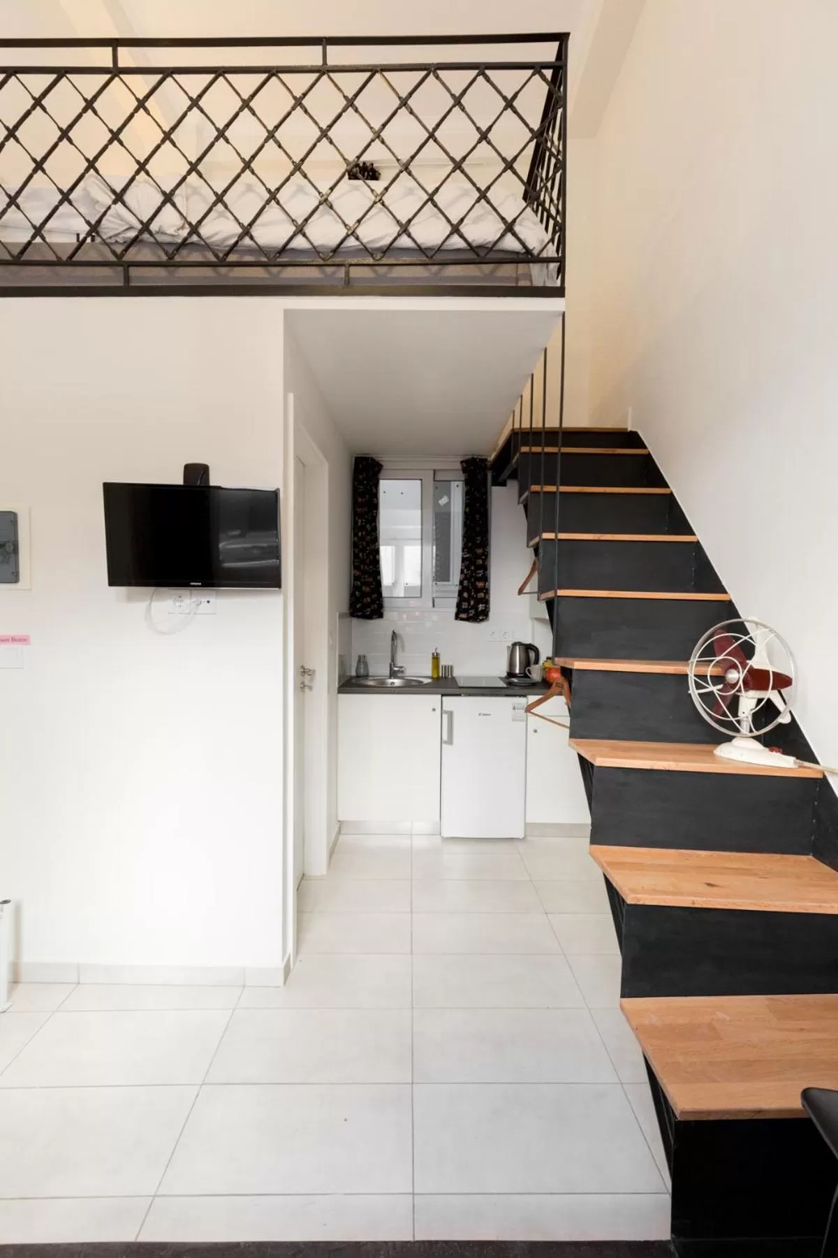 Troon of Athens Apartments