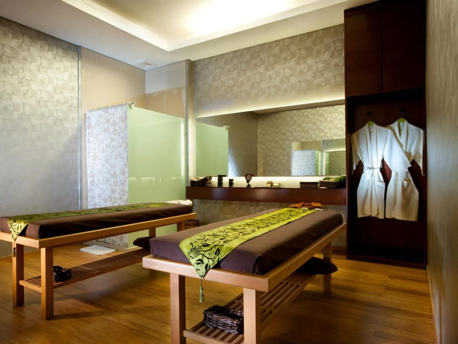 Spa and wellness centre/facilities in JS Luwansa Hotel & Convention Center