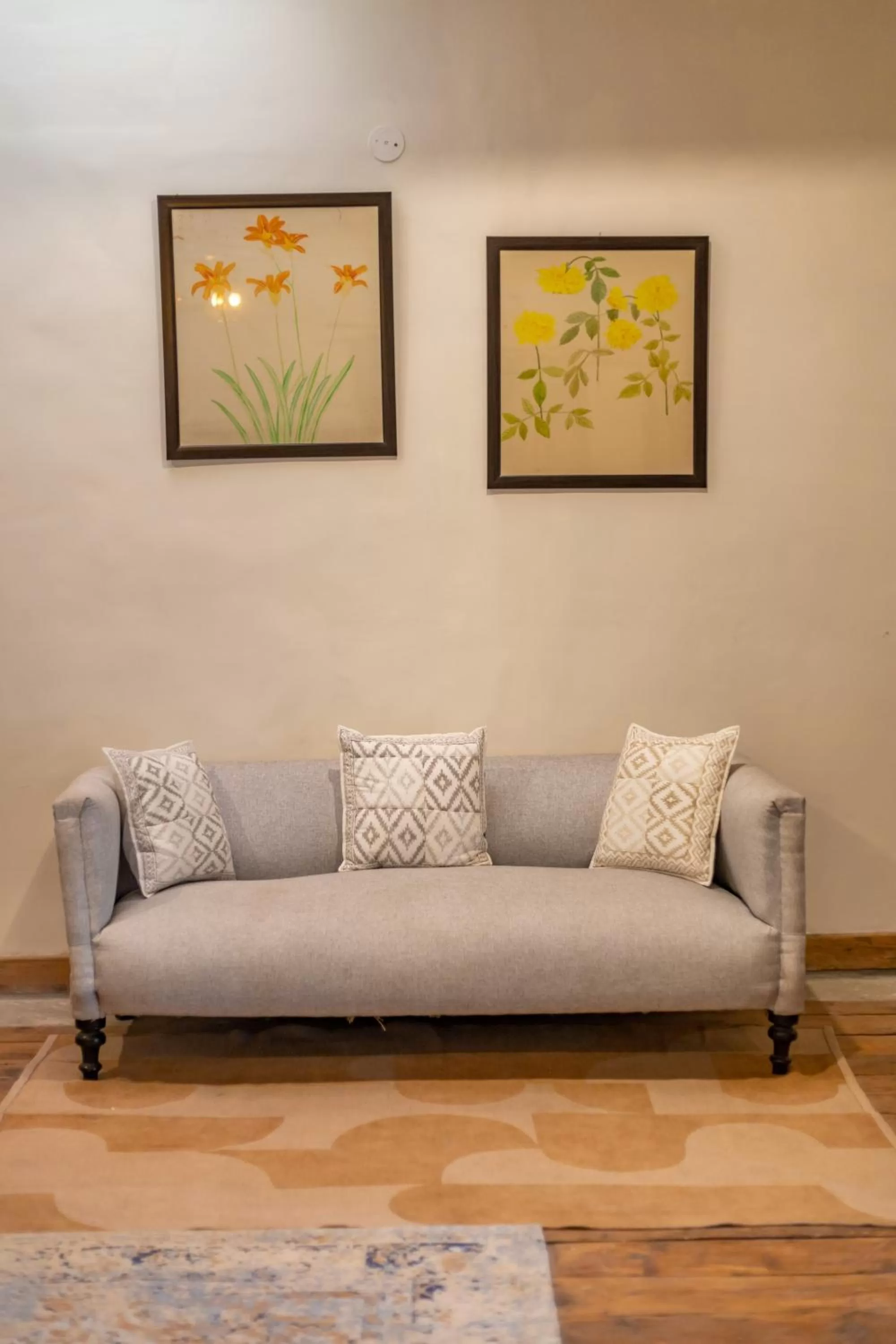 Seating area in Seclude Shimla, Taraview