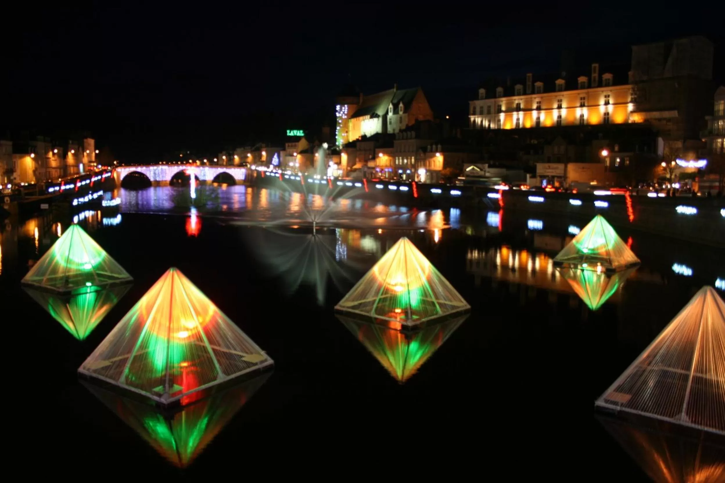 Entertainment in Kyriad Hotel Laval