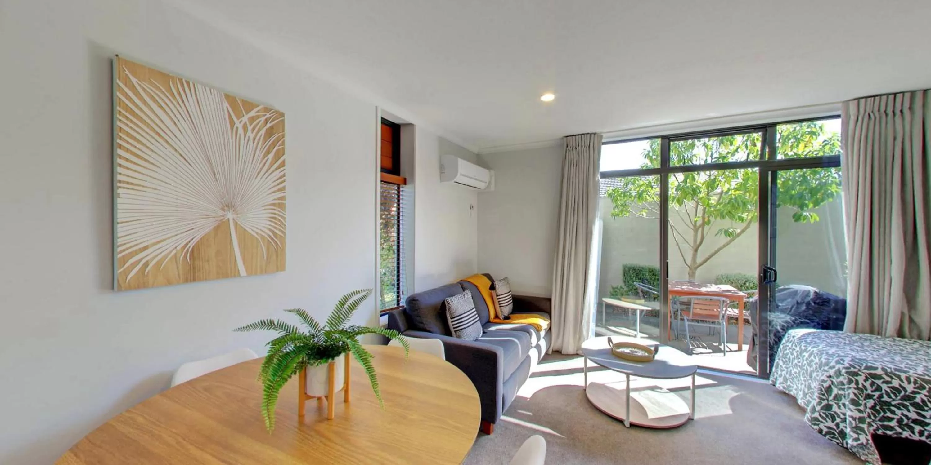 Living room in Alpine Lake Motel