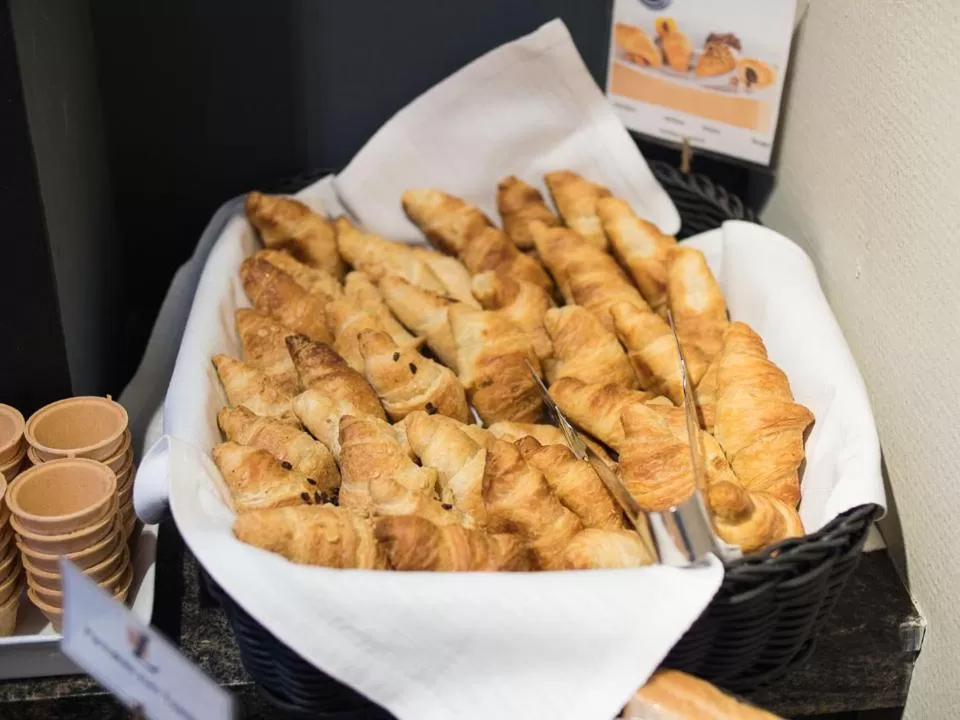 Buffet breakfast in Domaine Leidinger