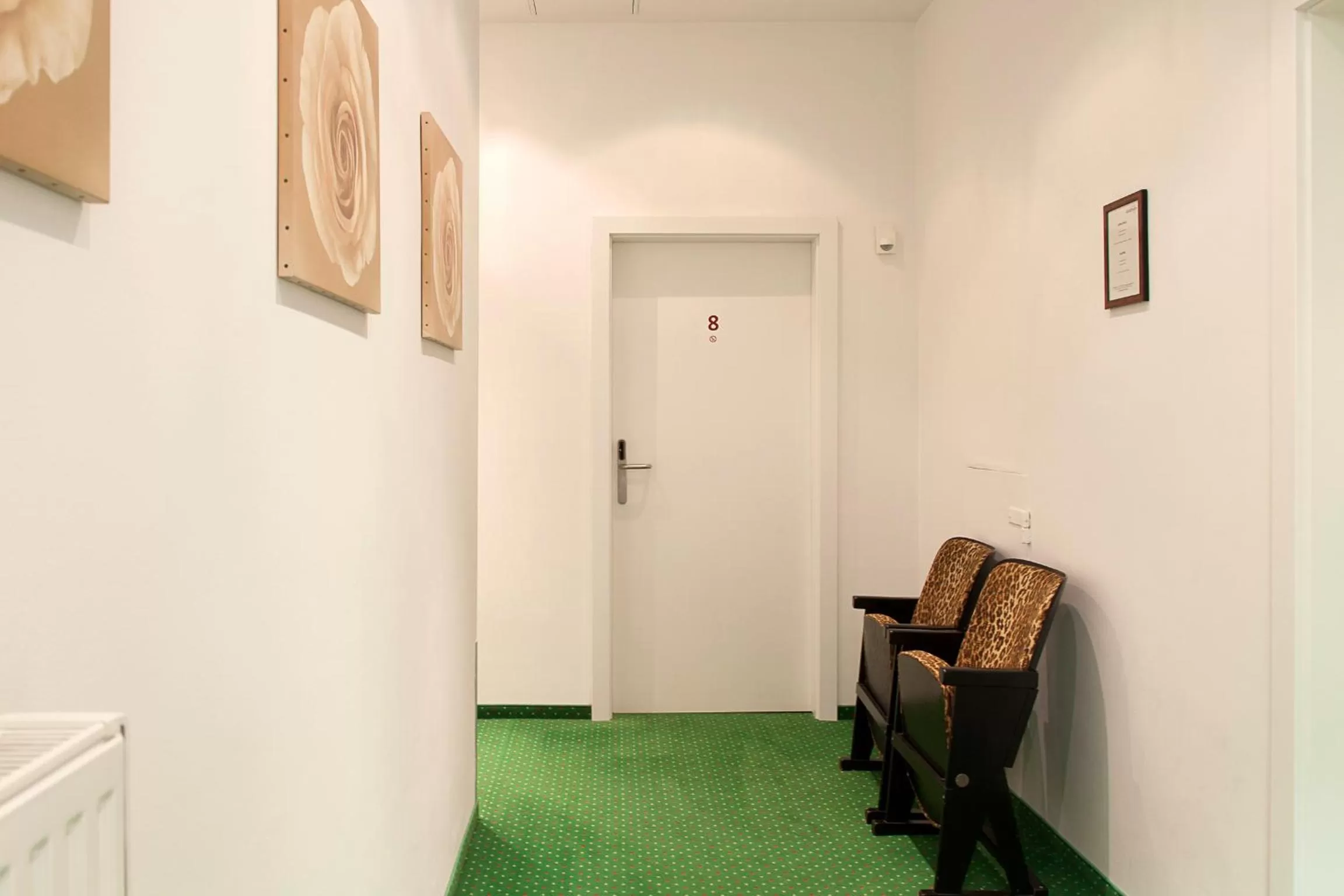 Decorative detail in Pension Stadthalle