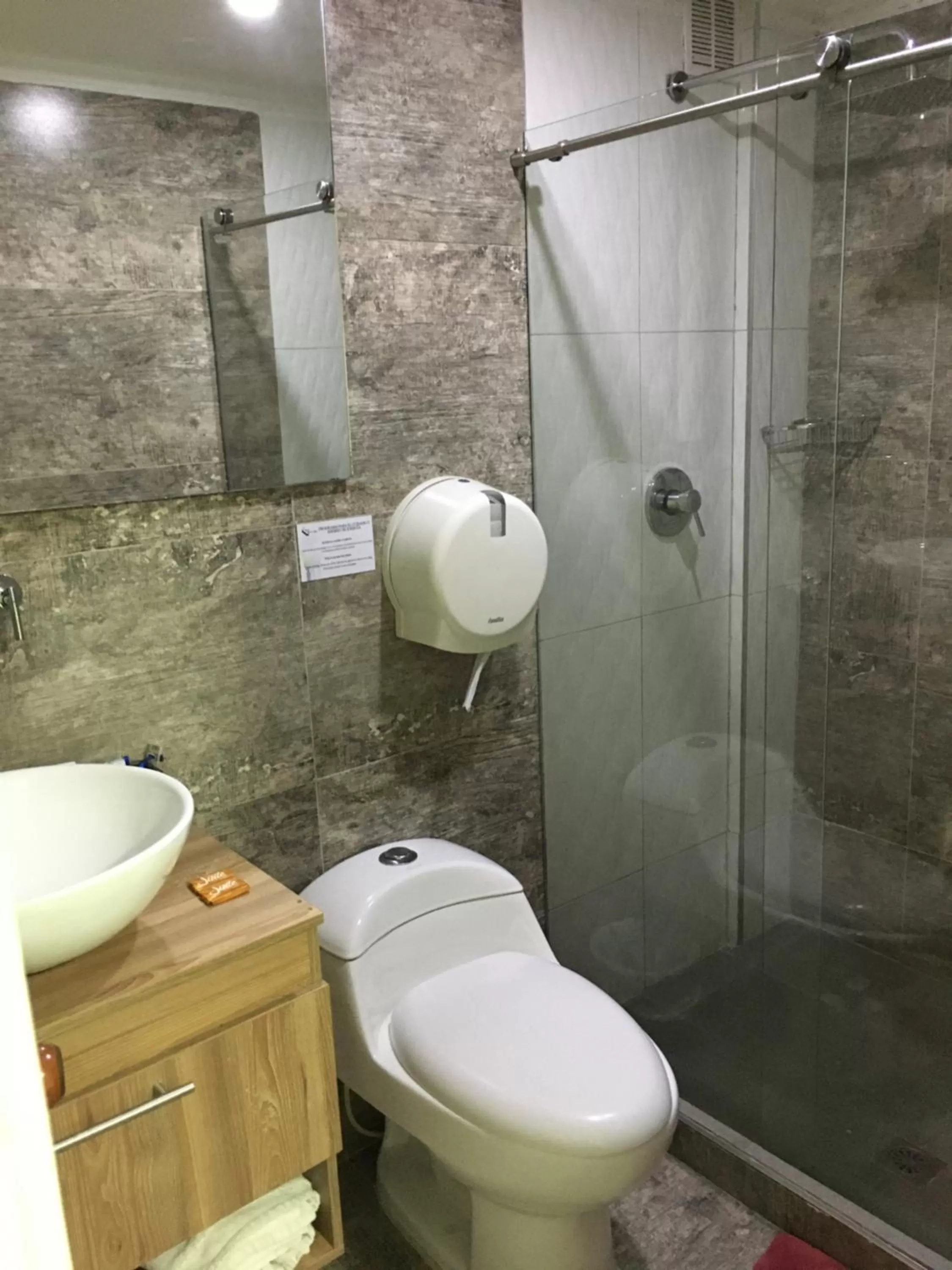 Bathroom in Hotel Fénix Real Bogotá