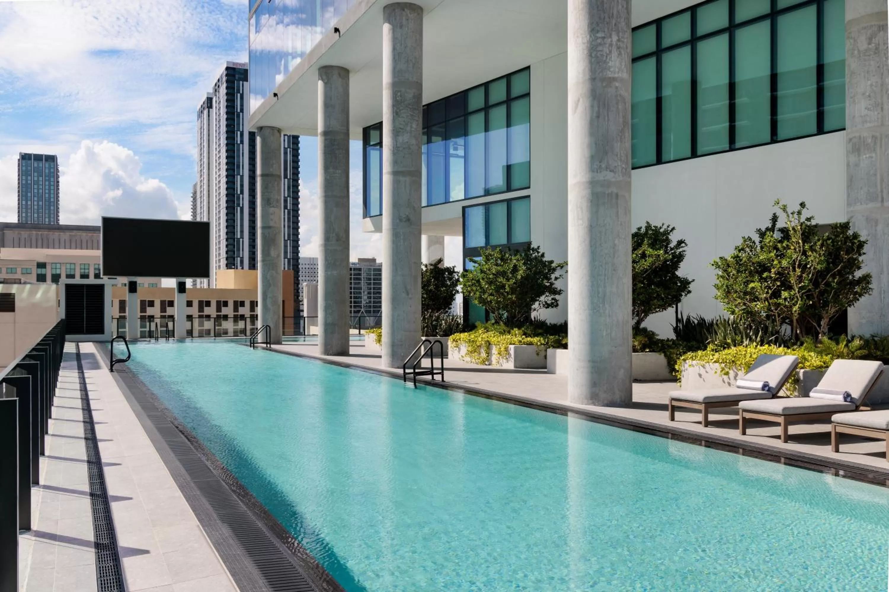 Property building in The Elser Hotel Miami - An All-Suite Hotel
