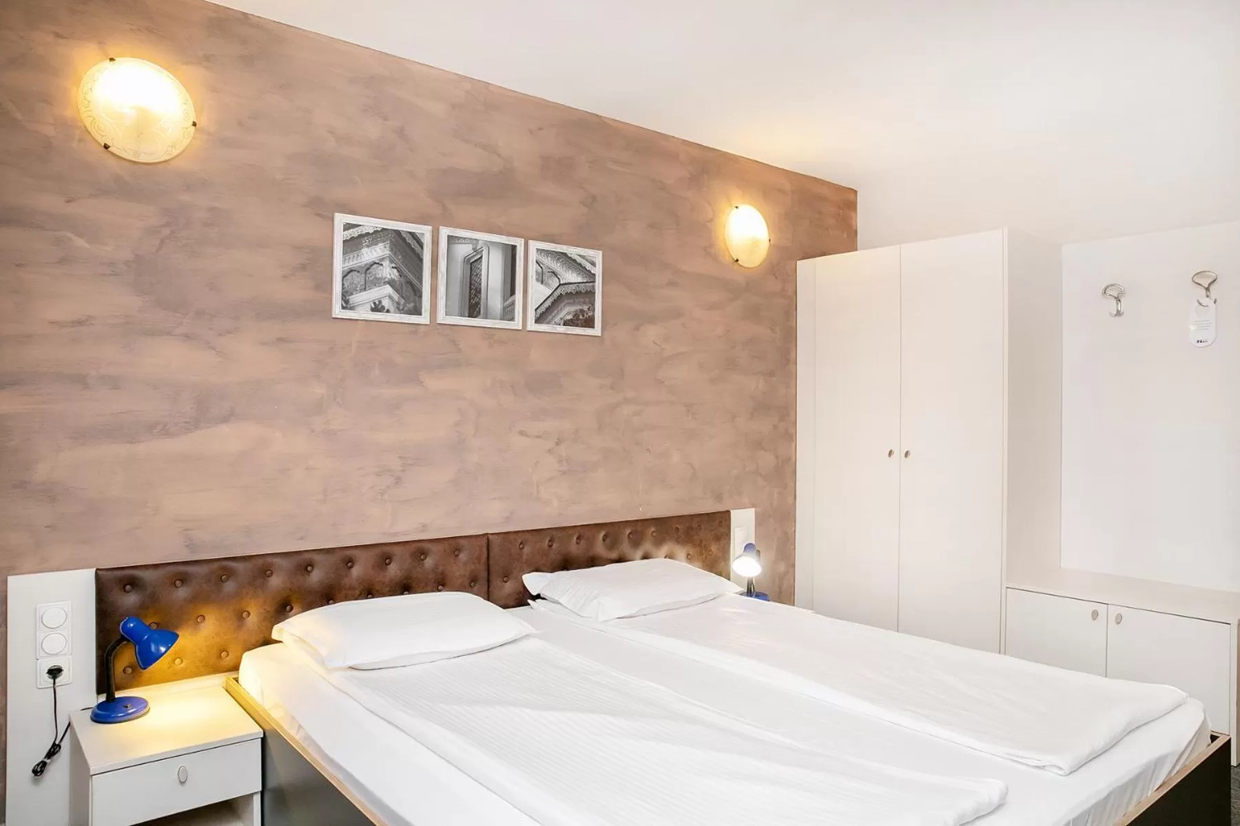 Bedroom, Bed in Hotel Niky