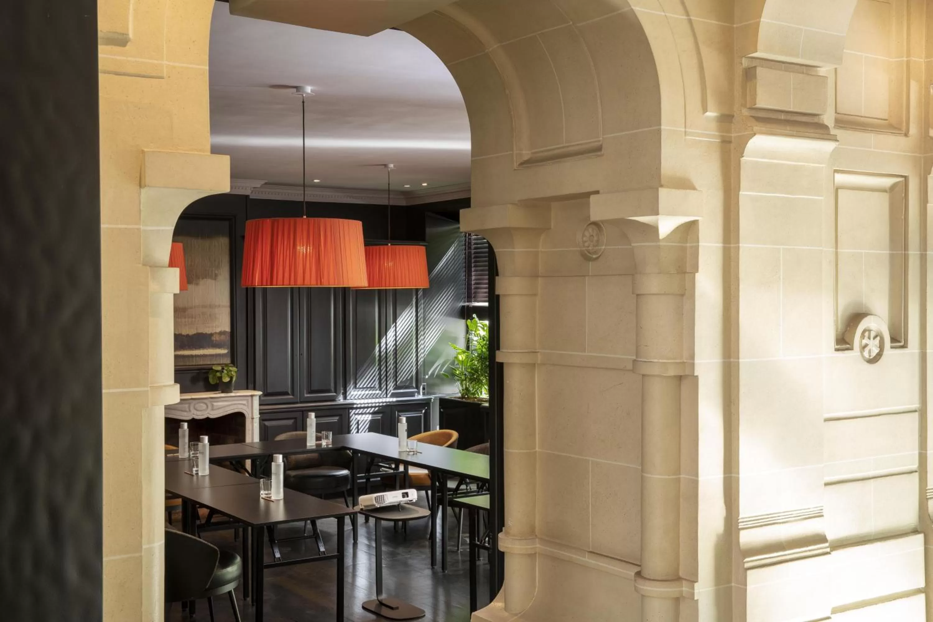 Meeting/conference room in Hôtel Elysées Régencia