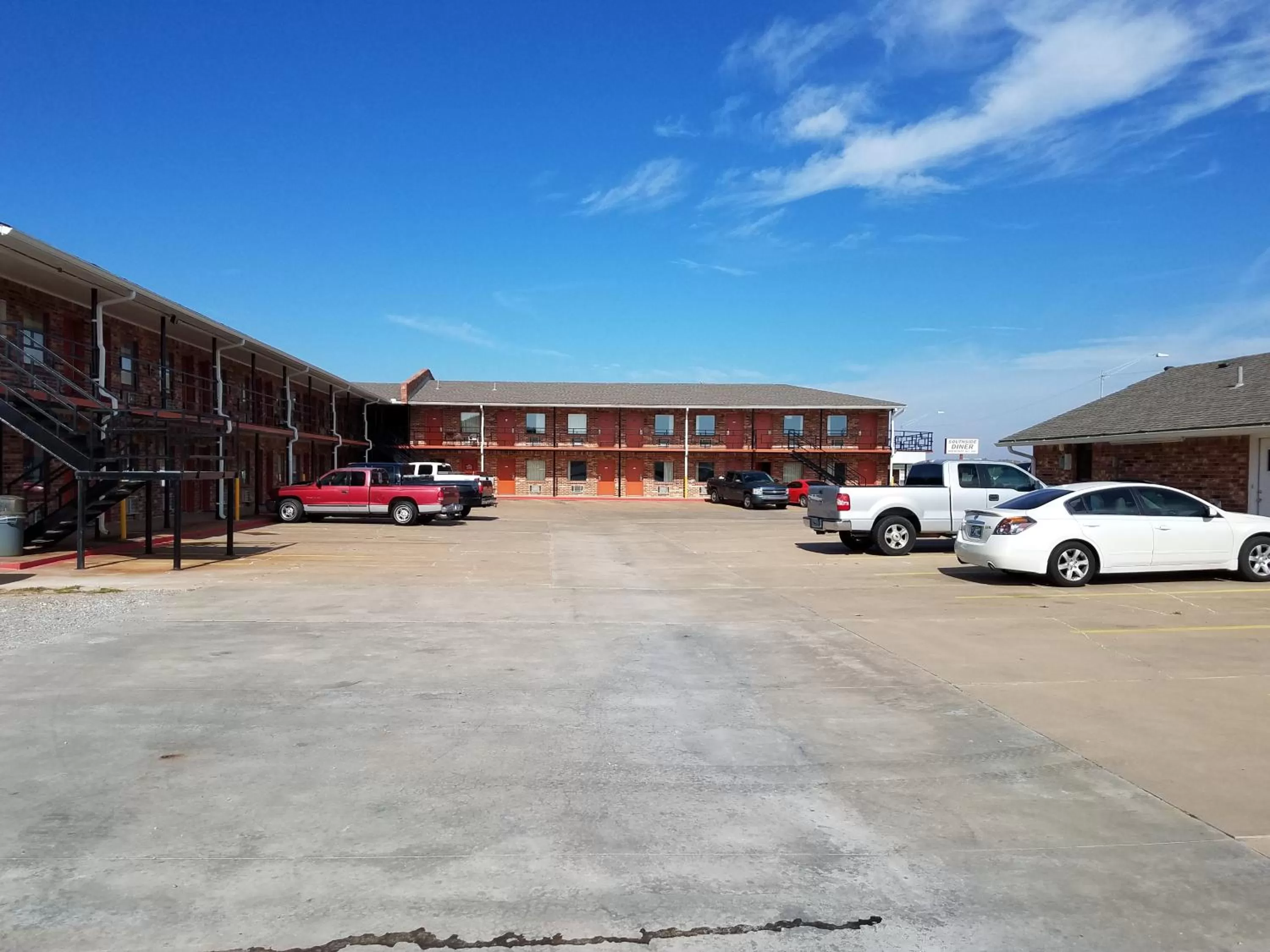 Property building in Heritage Inn