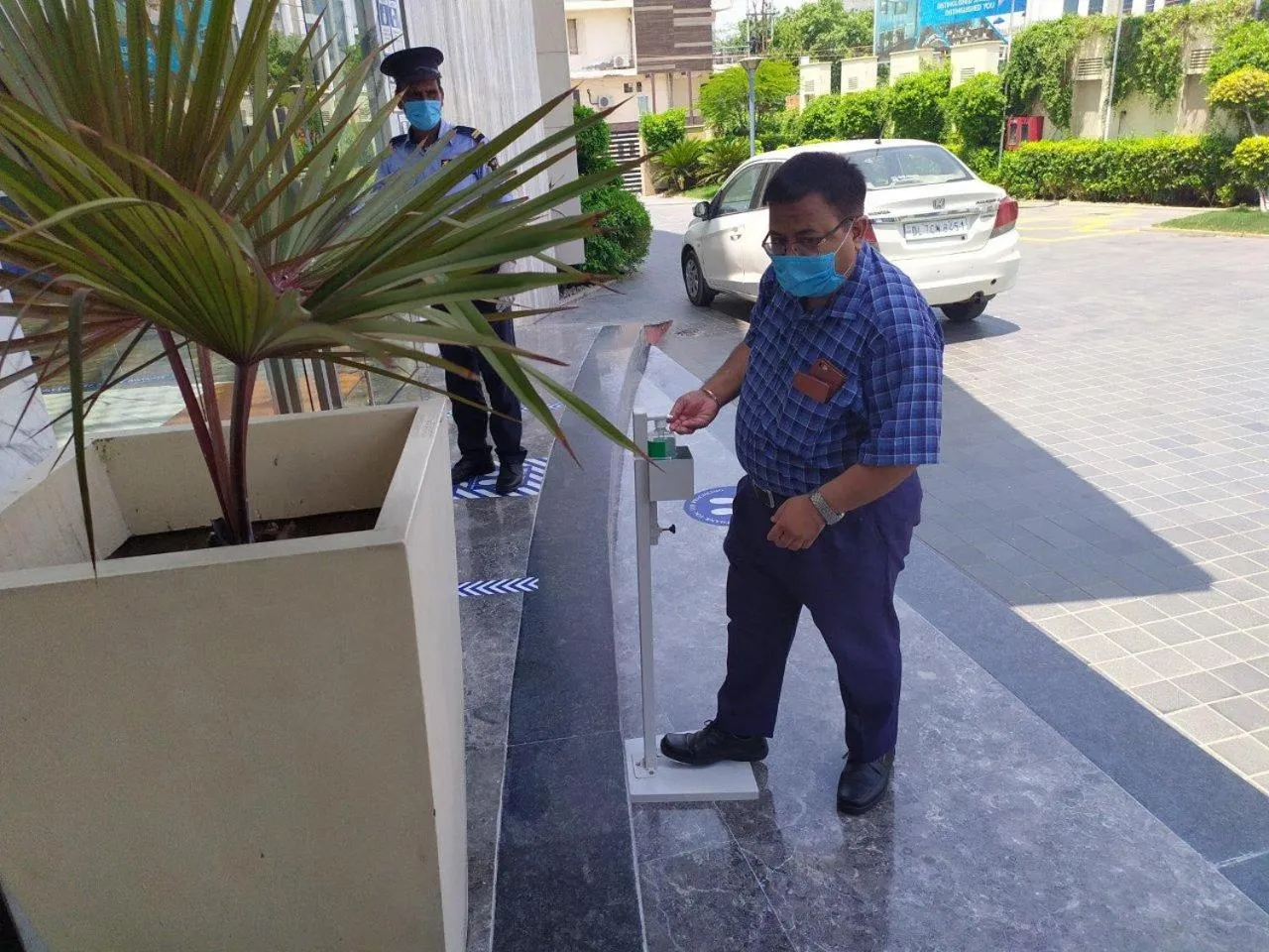 Property building in Fortune Sector 27, Noida - Member ITC Hotels' Group