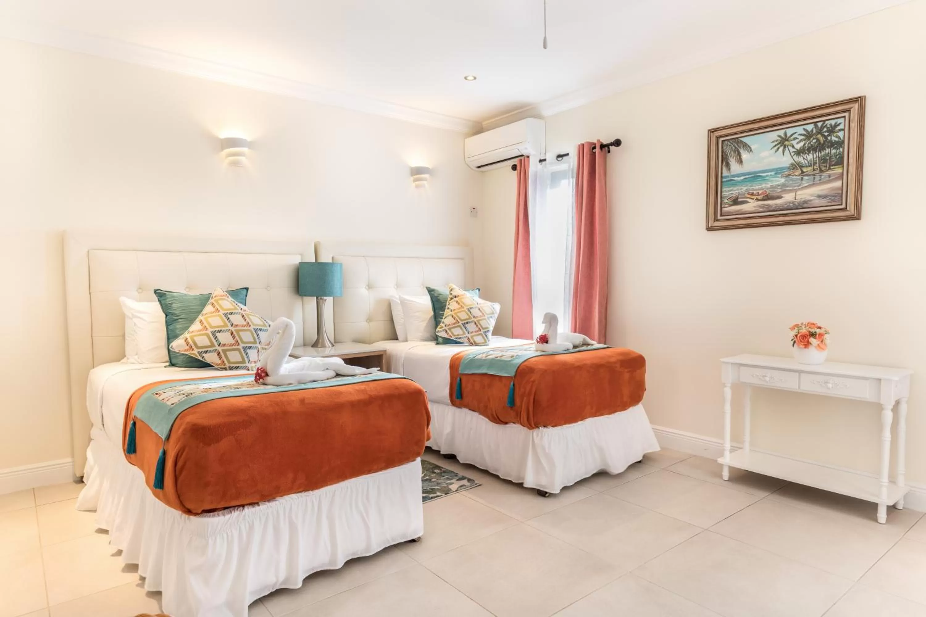 Bed in Bay Gardens Beach Resort & Spa