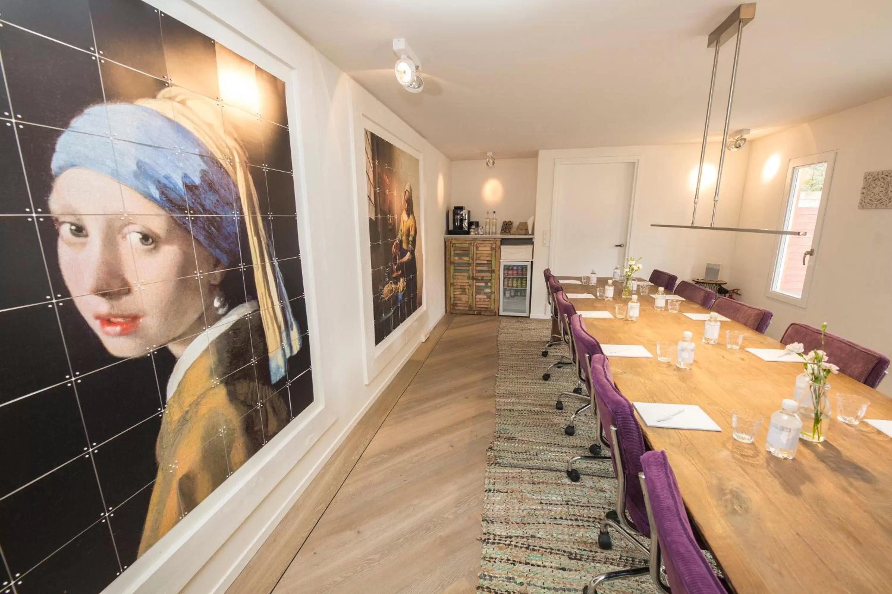 Business facilities in Casa Julia