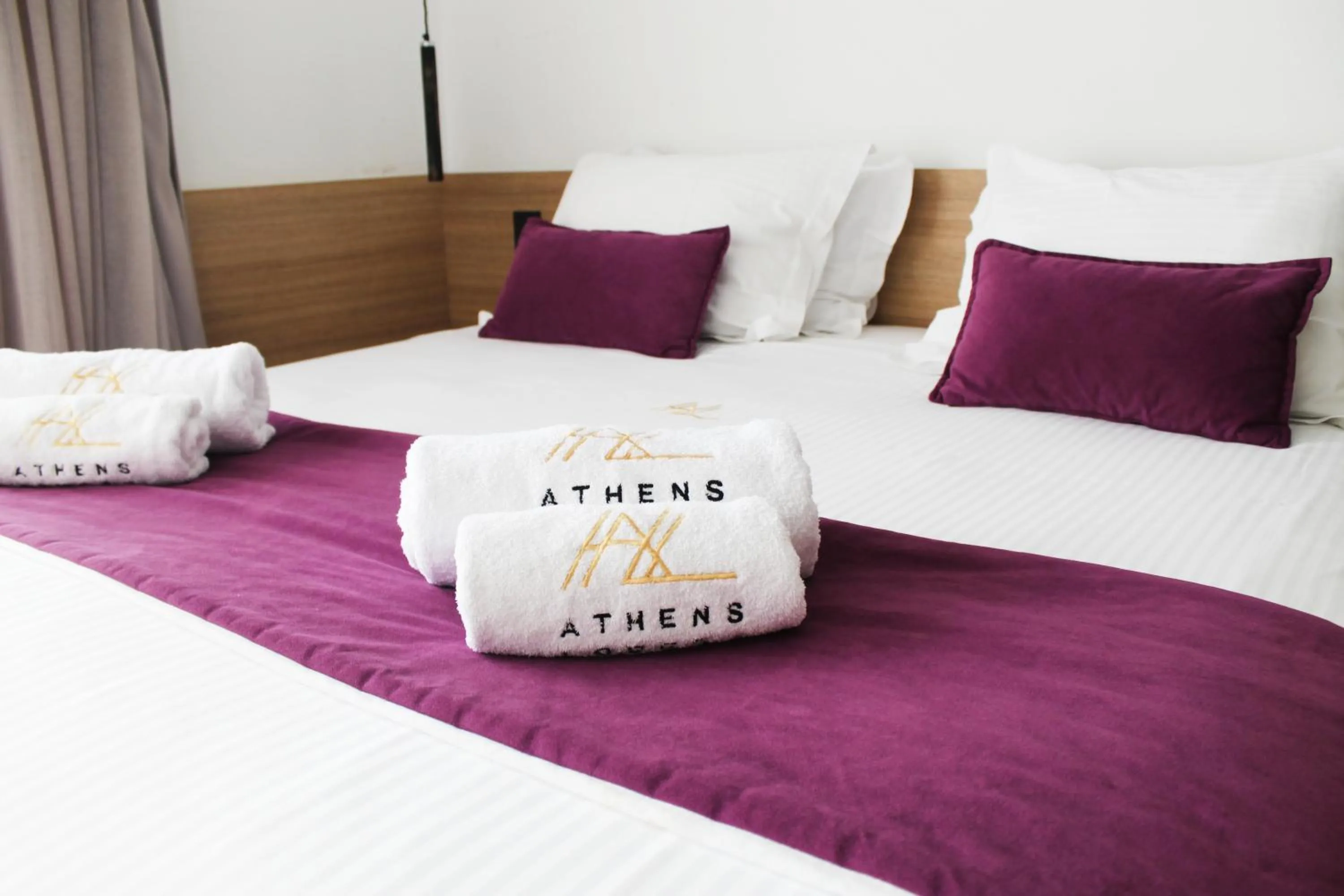 Bed in Athens Lodge by Athens Prime Hotels