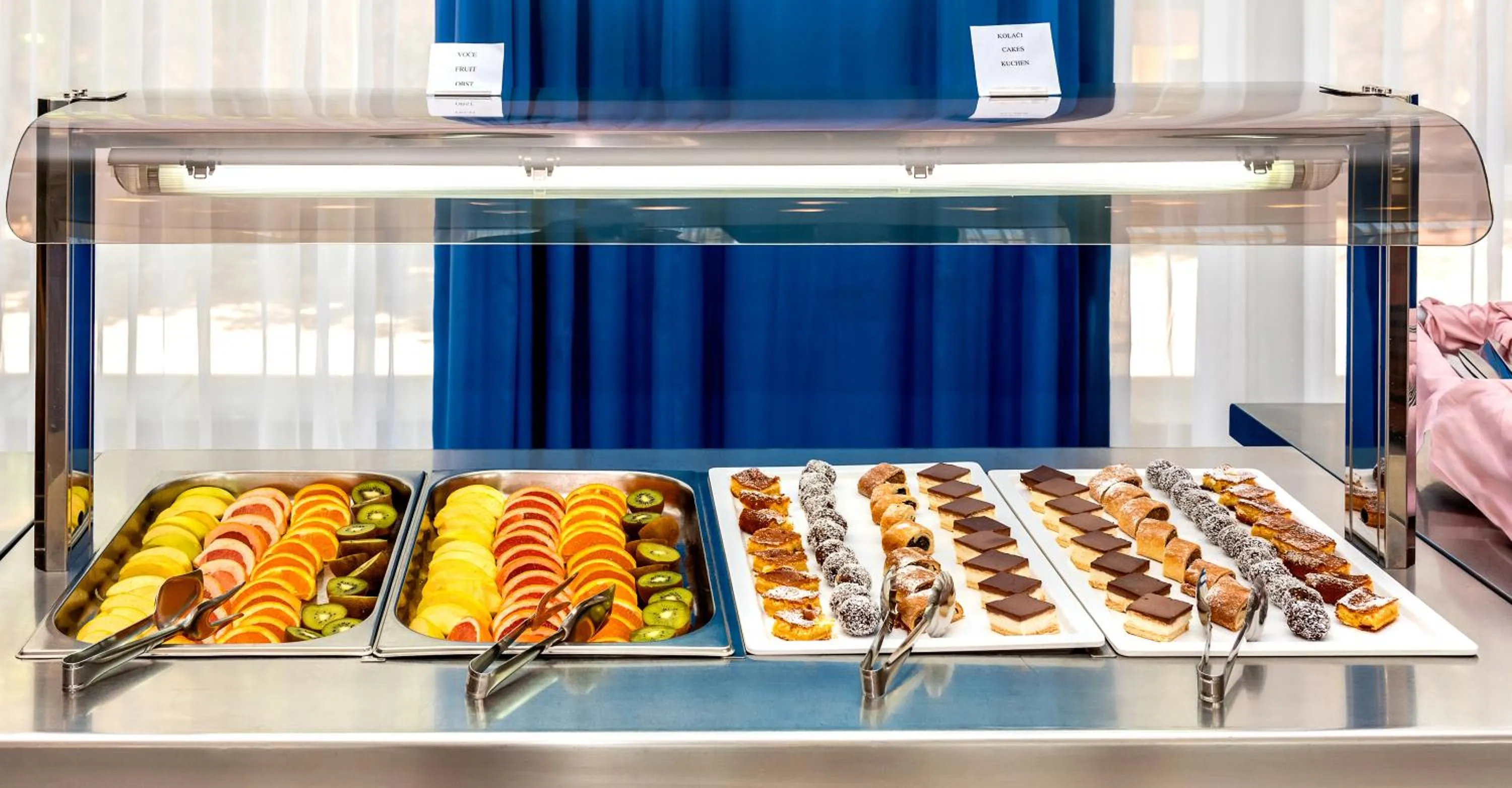 Restaurant/places to eat in Sagitta All inclusive light