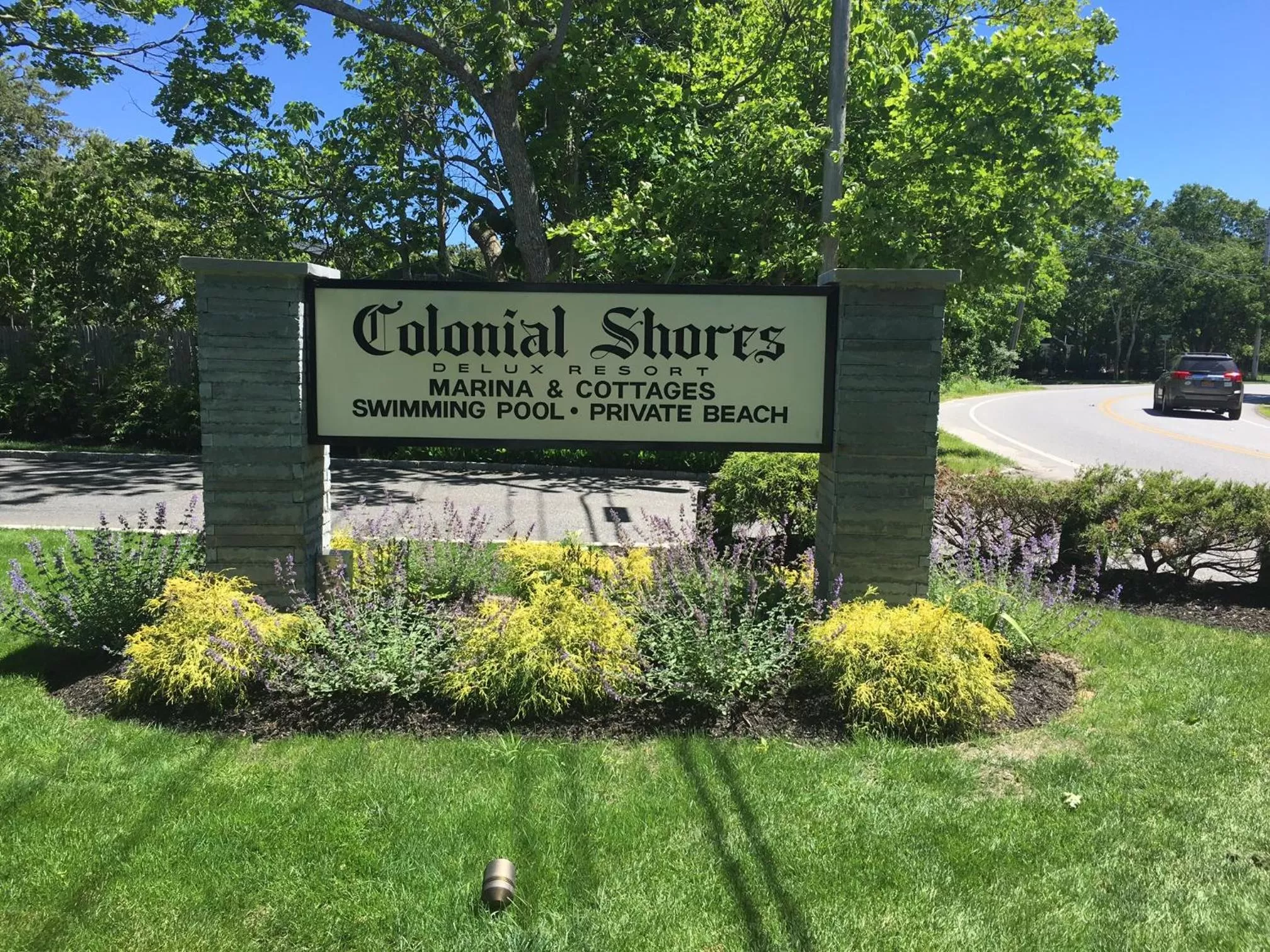 , Garden in Colonial Shores Resort
