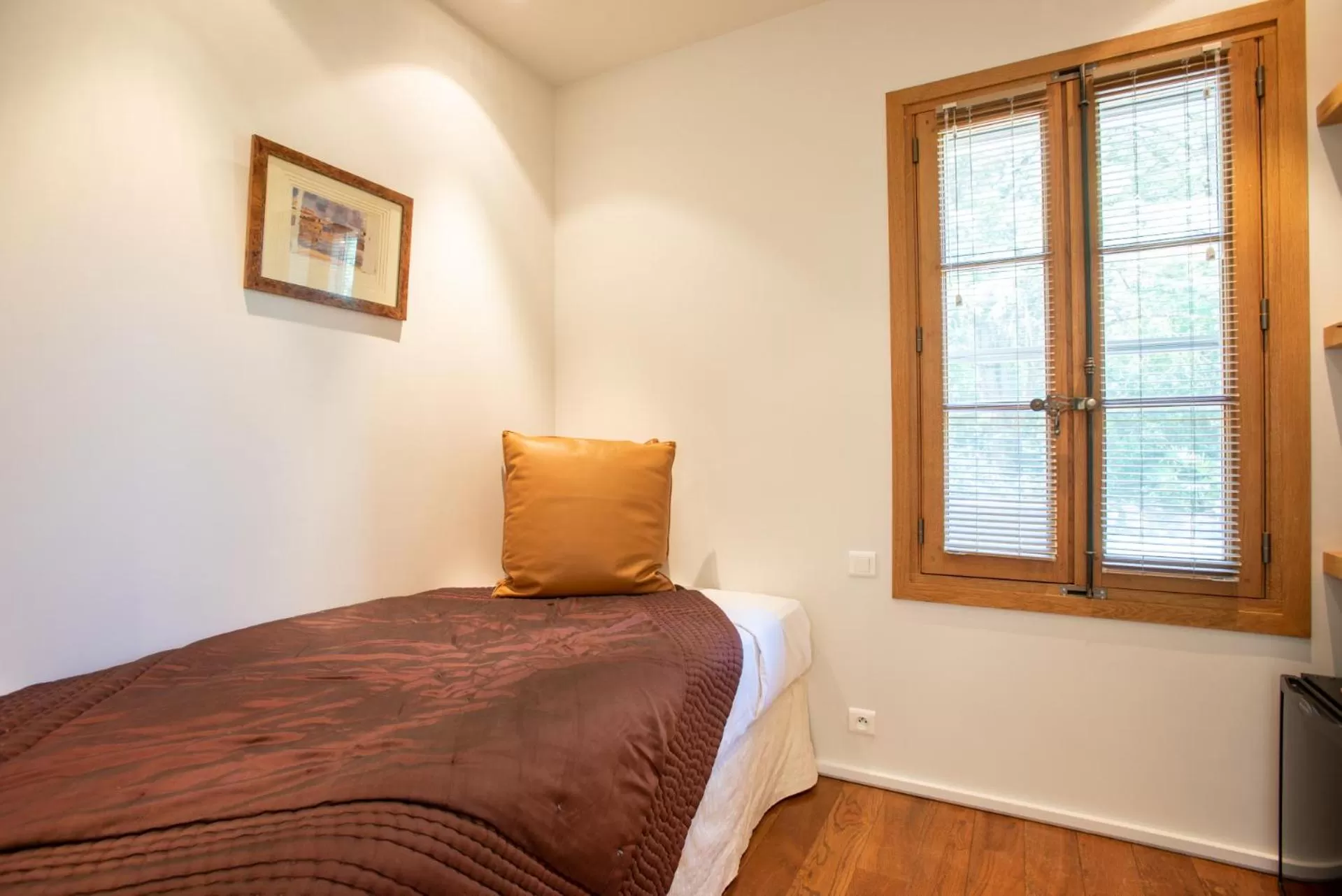 Bed in Hotel Château Des Alpilles