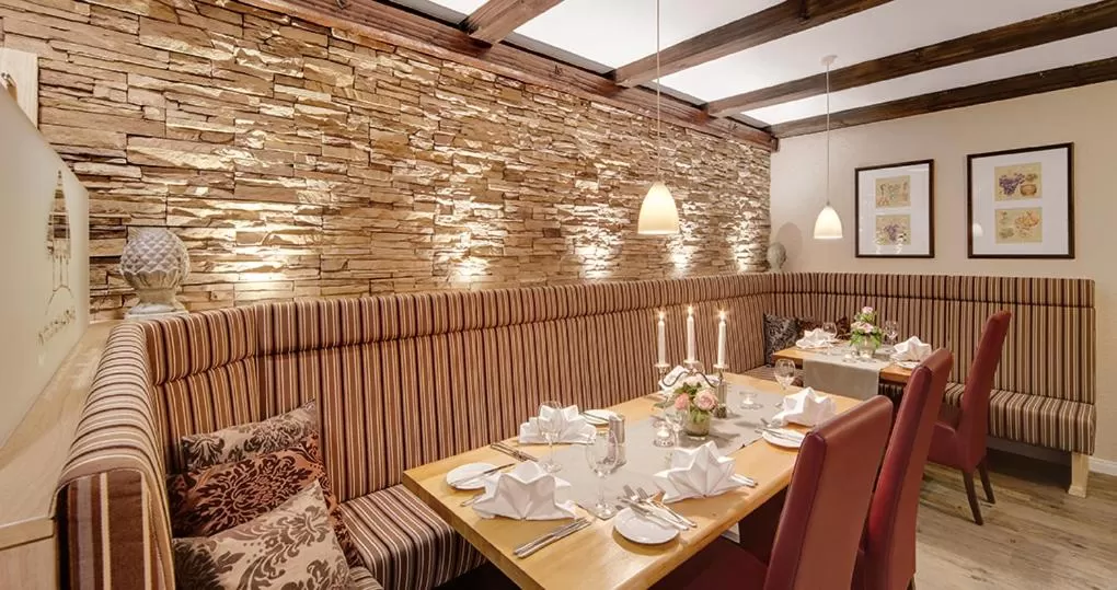 Restaurant/places to eat in Romantik Hotel Ahrenberg