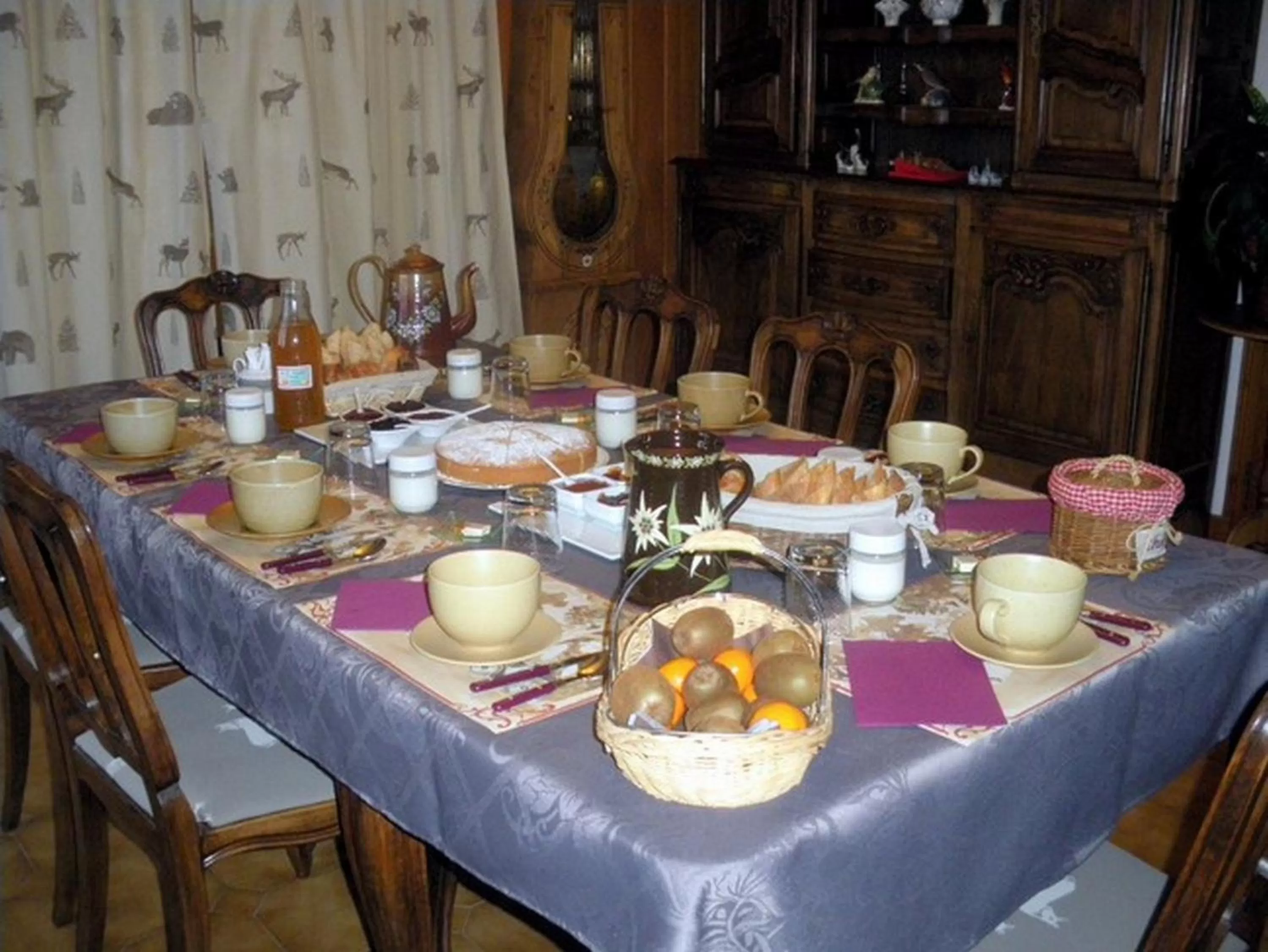 Food and drinks, Restaurant/Places to Eat in Chambres d'hôtes les Terrasses de Varme