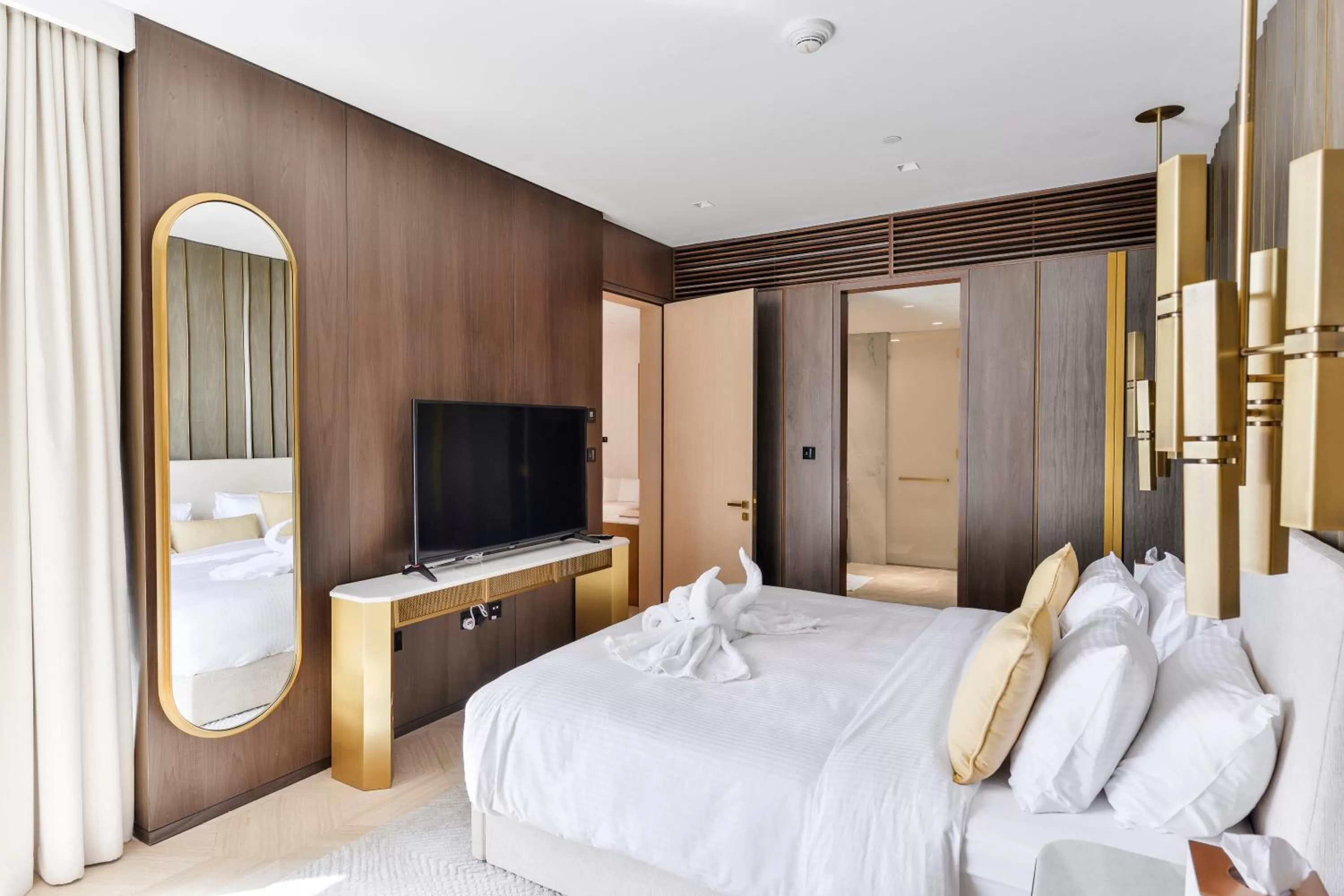 Bedroom, Bed in Five Palm Residences