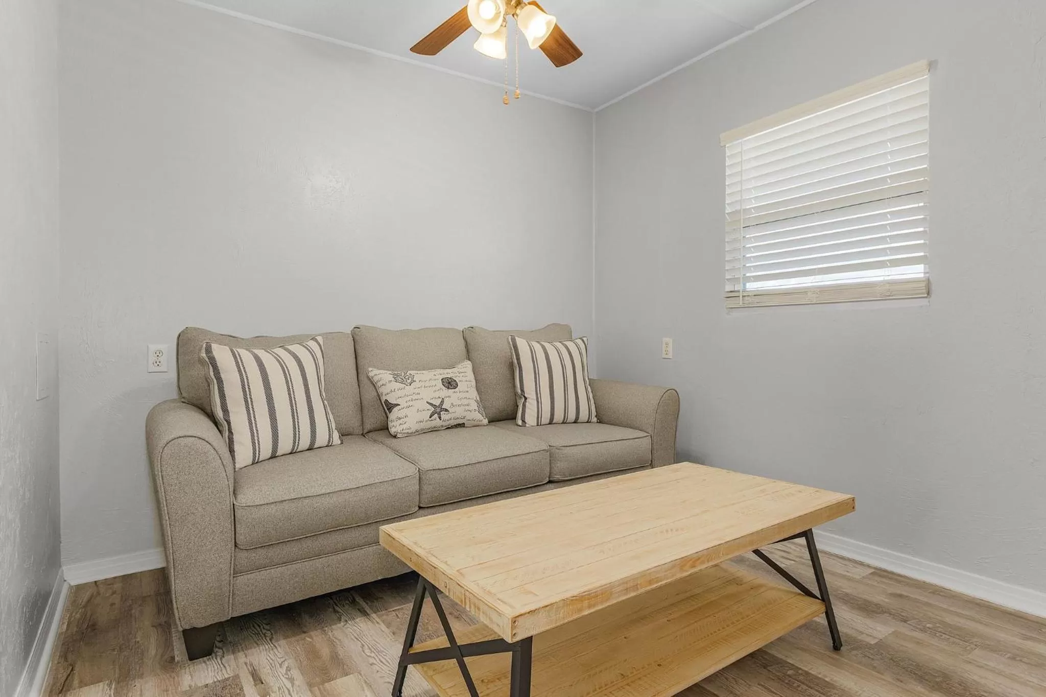 Living room in Matlacha on Shoreview