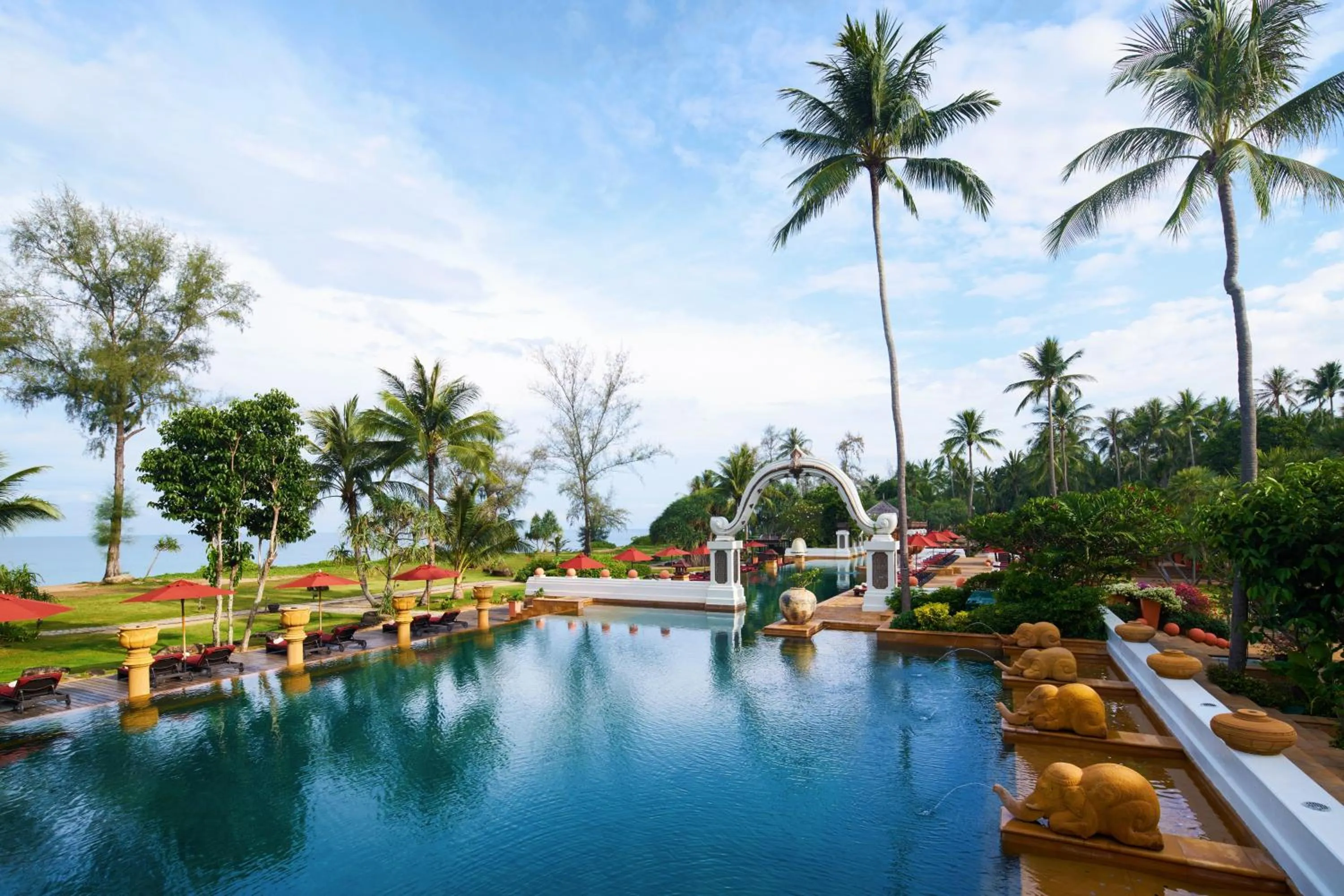 Swimming pool in JW Marriott Phuket Resort and Spa