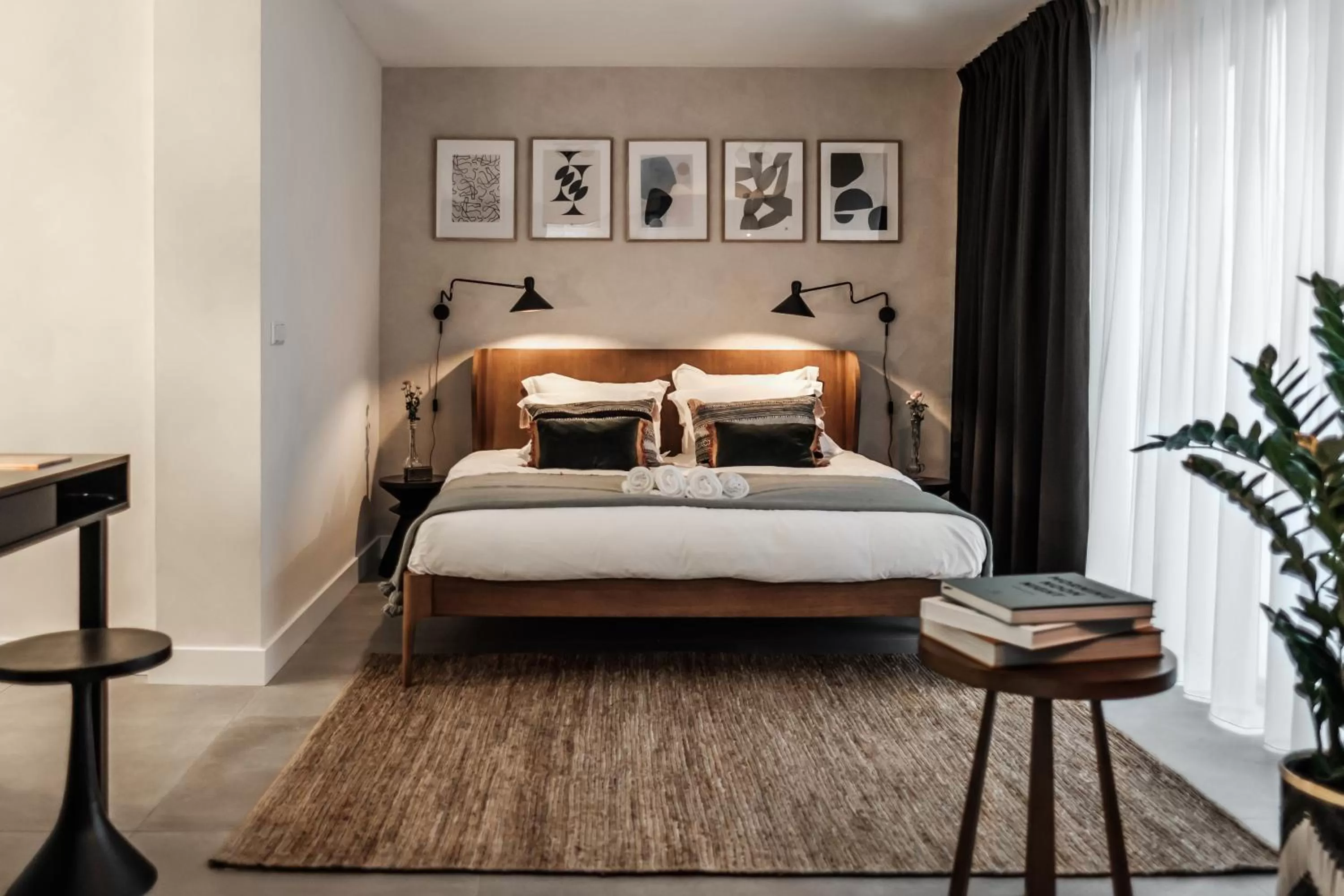 Bed in The Palamedes Amsterdam