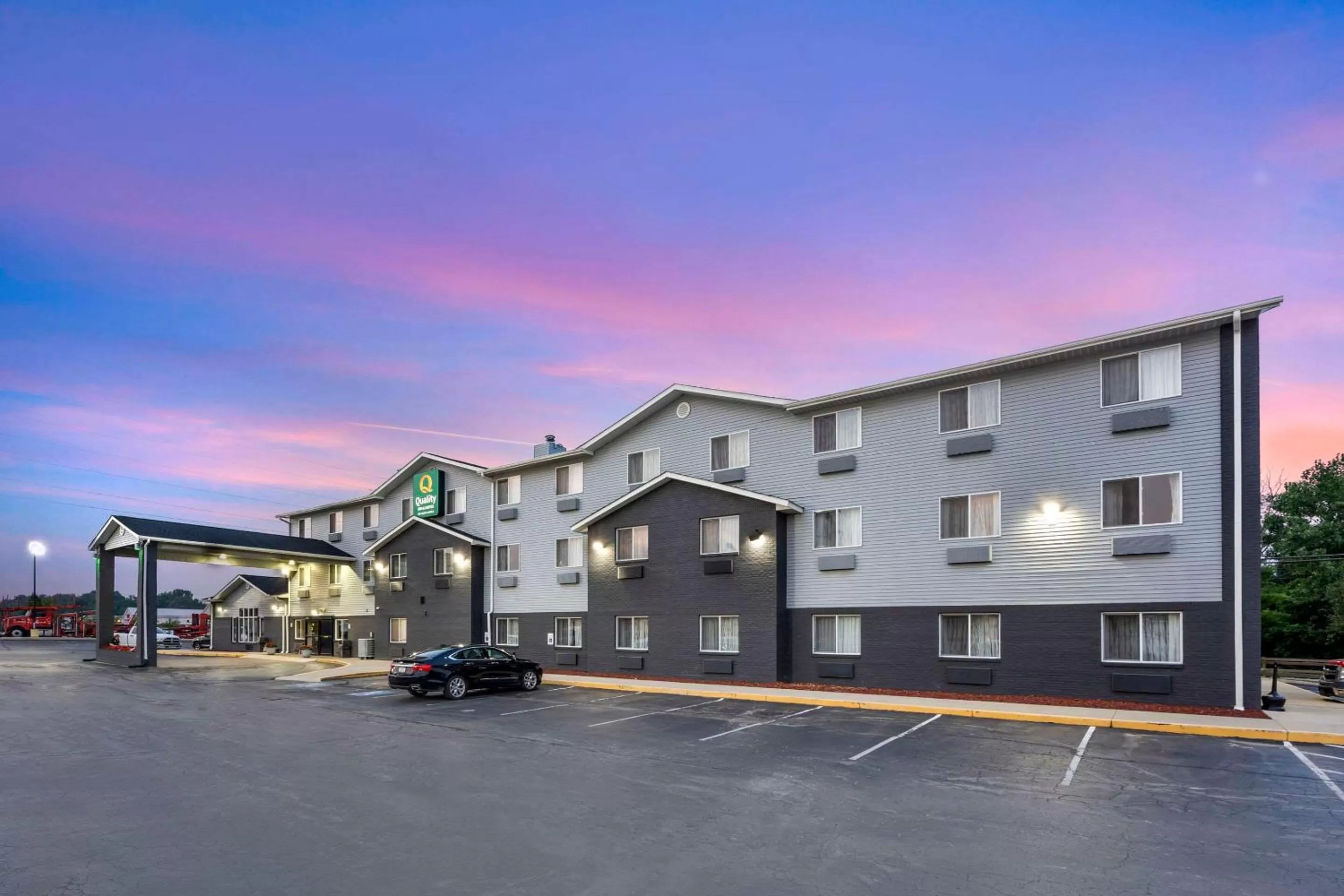 Property building in Quality Inn & Suites Delaware South