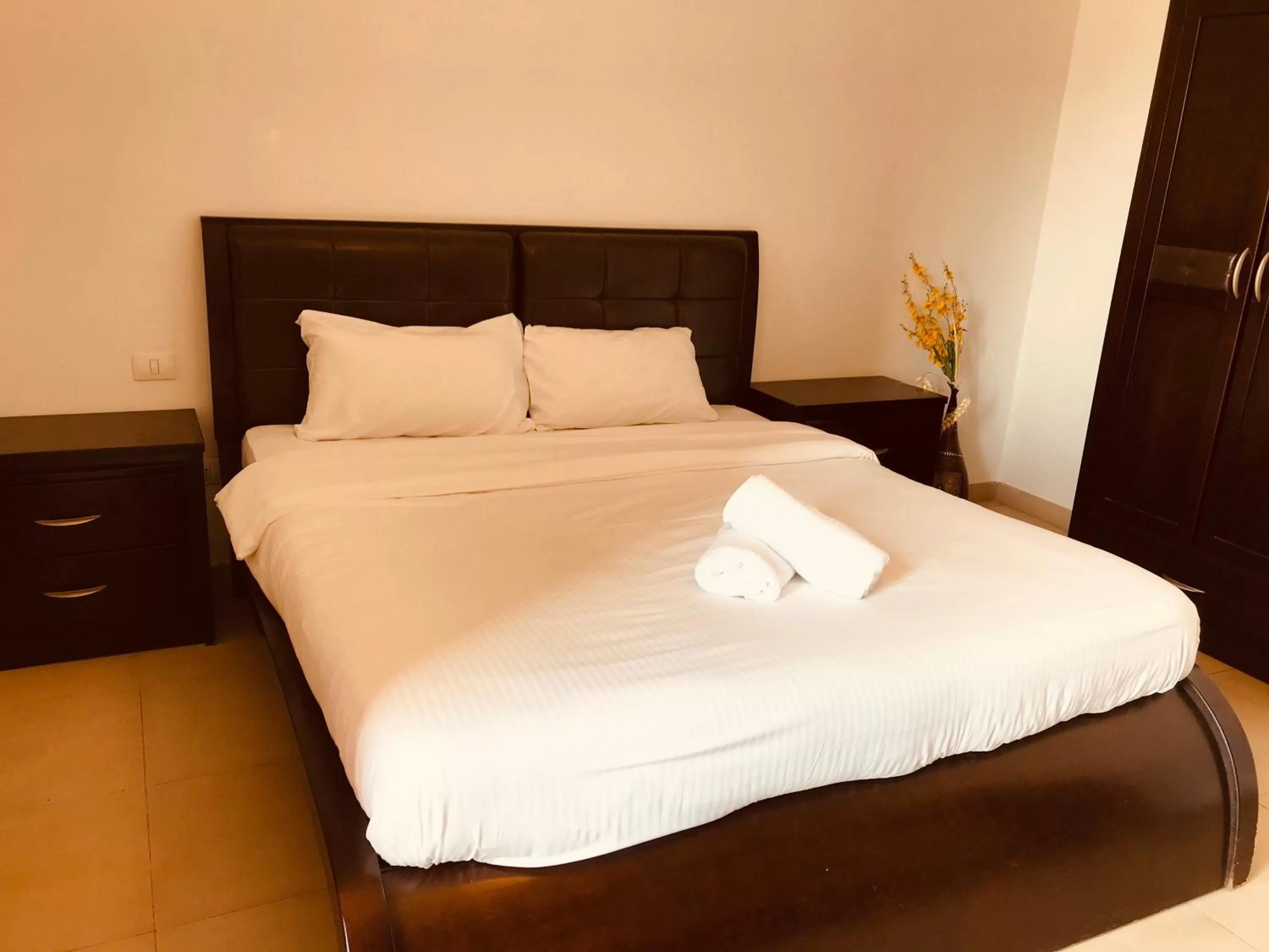 Bed in Tala Bay Residence - Families Only