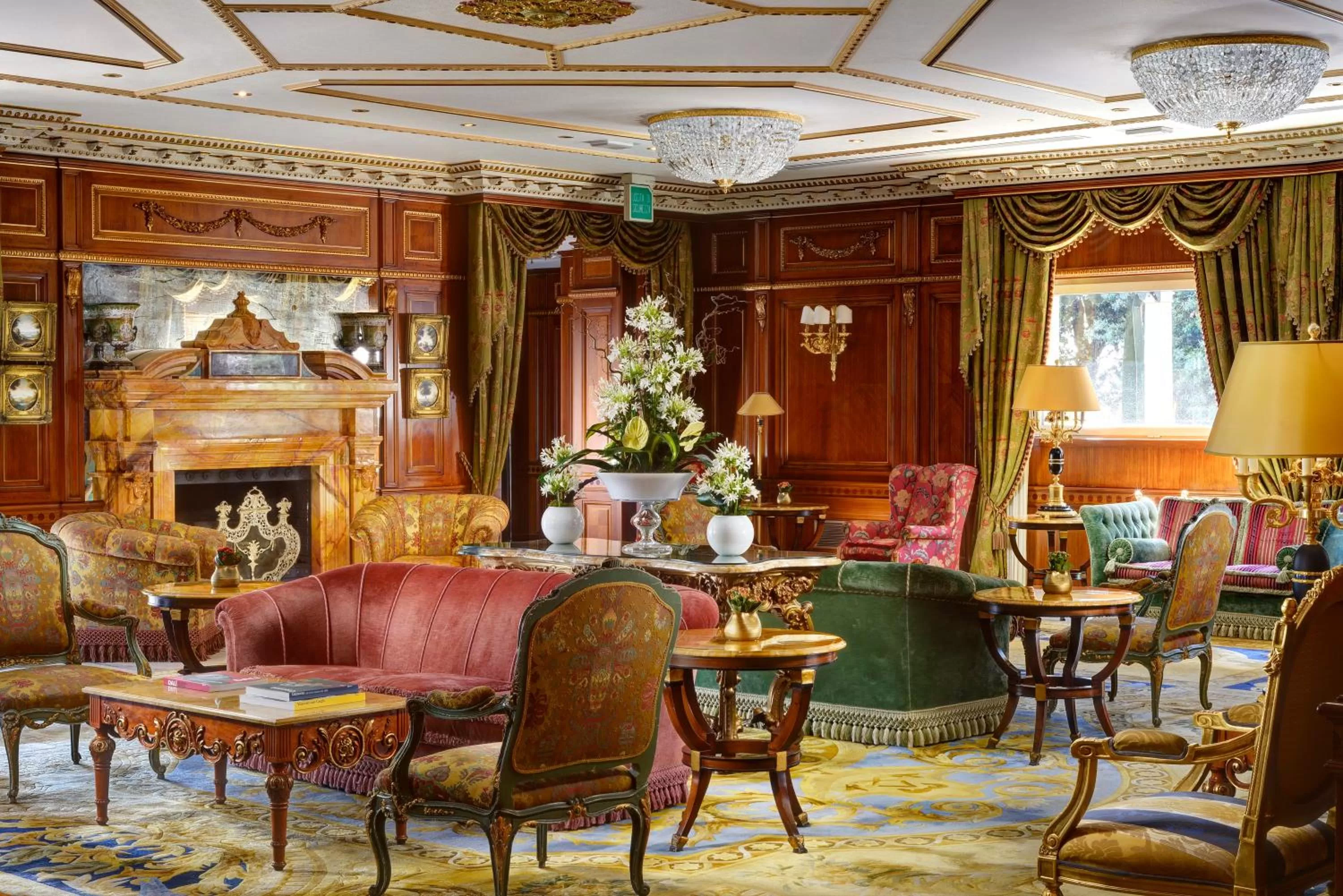 Lobby or reception in Parco dei Principi Grand Hotel & SPA