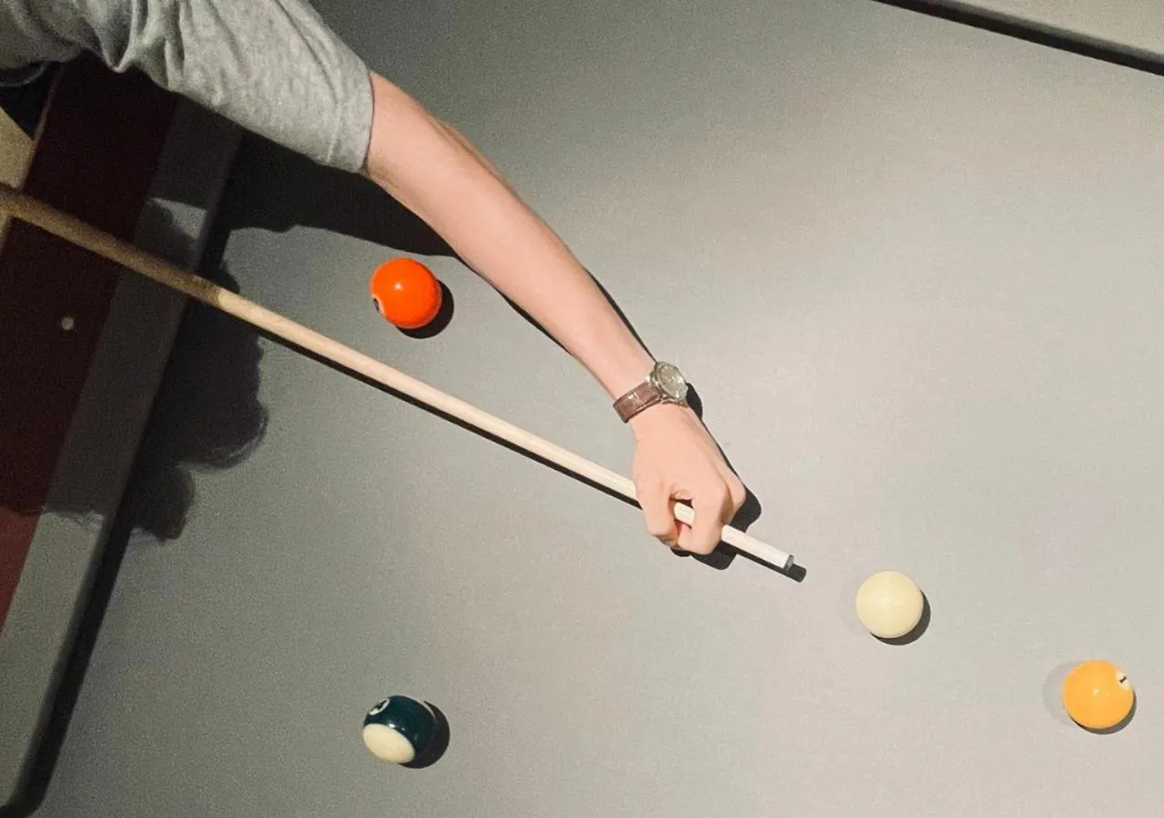 Billiard in Hotel Graphy Nezu