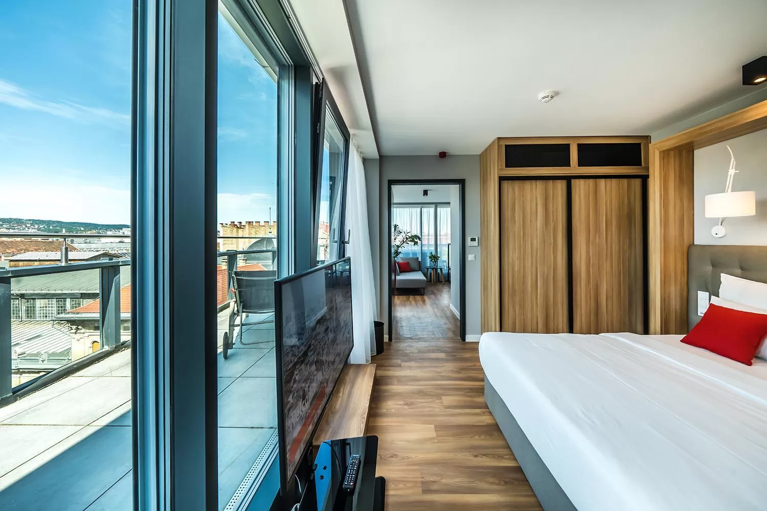 Balcony/Terrace, Bed in Up Hotel Budapest