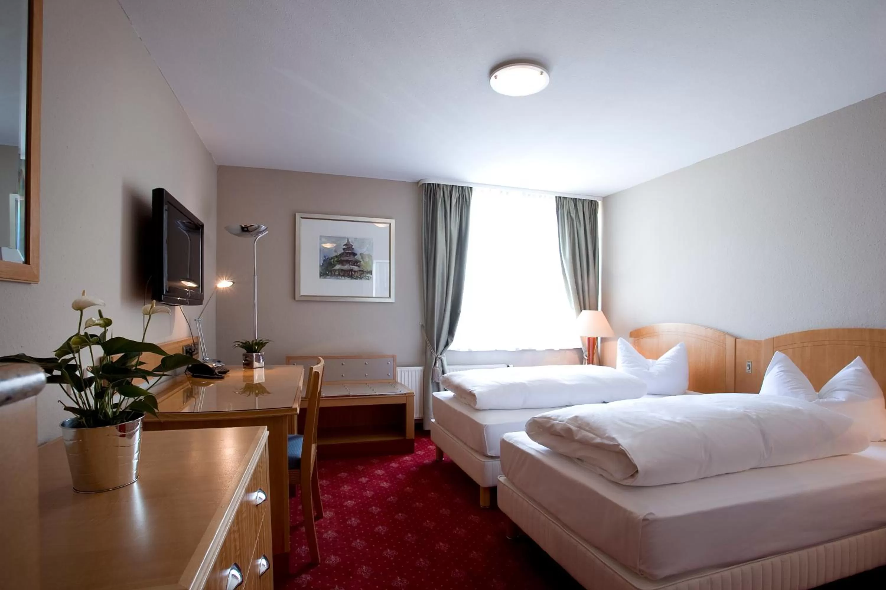 Photo of the whole room, Bed in Hotel Das Kleine Ritz